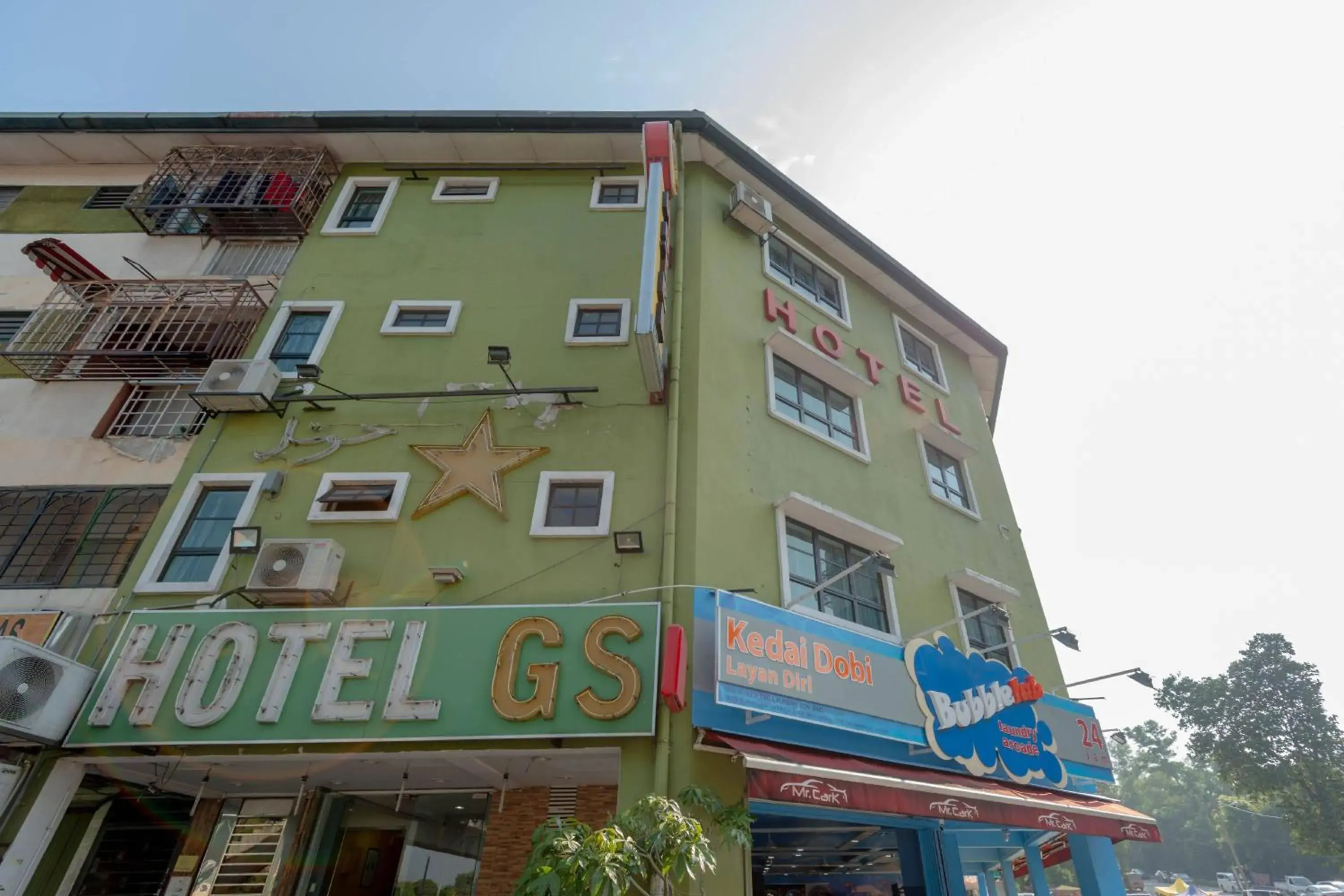Property Building in OYO 89874 Gs Golden Star Hotel