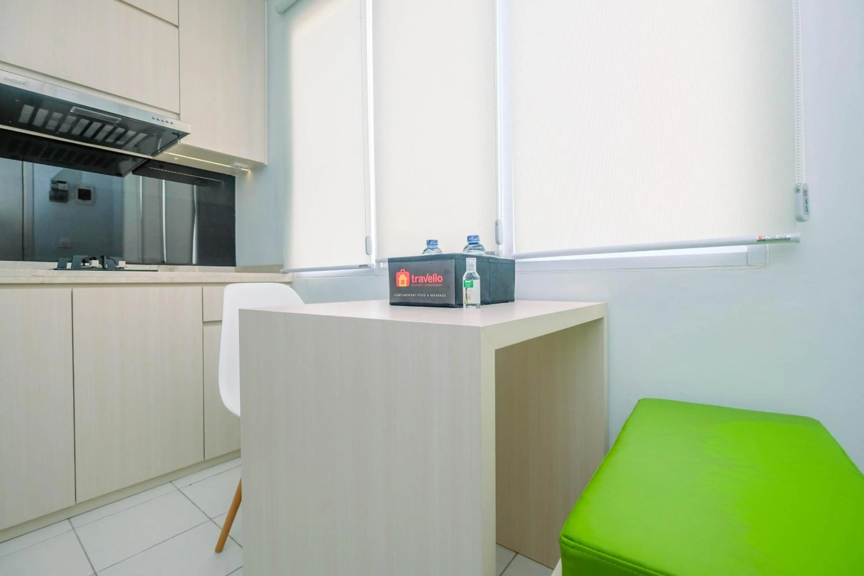 Comfy and Minimalist 1BR Patraland Urbano Apartment near Bekasi Station By Travelio