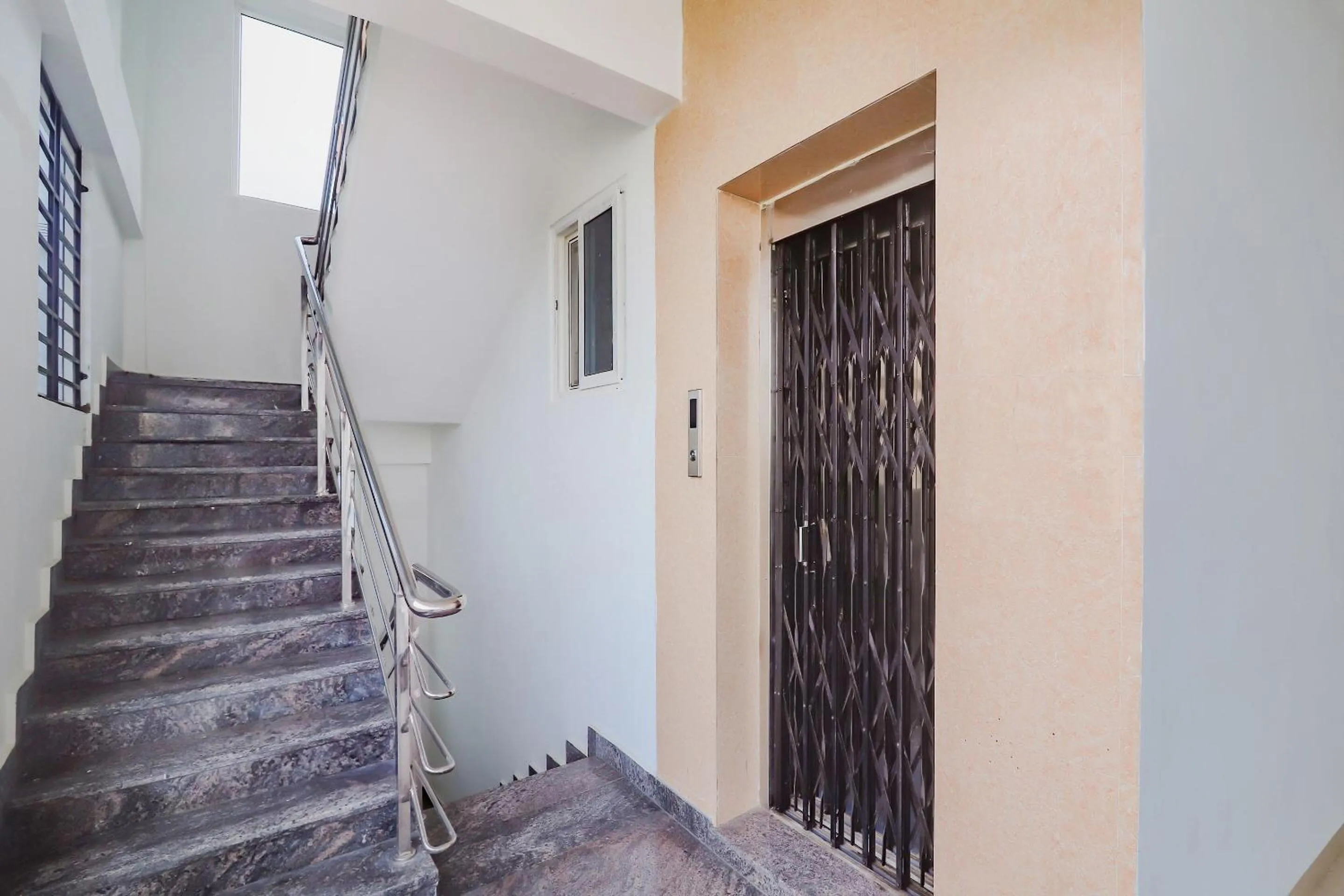 Lobby or reception in Hotel O Perfect Stay