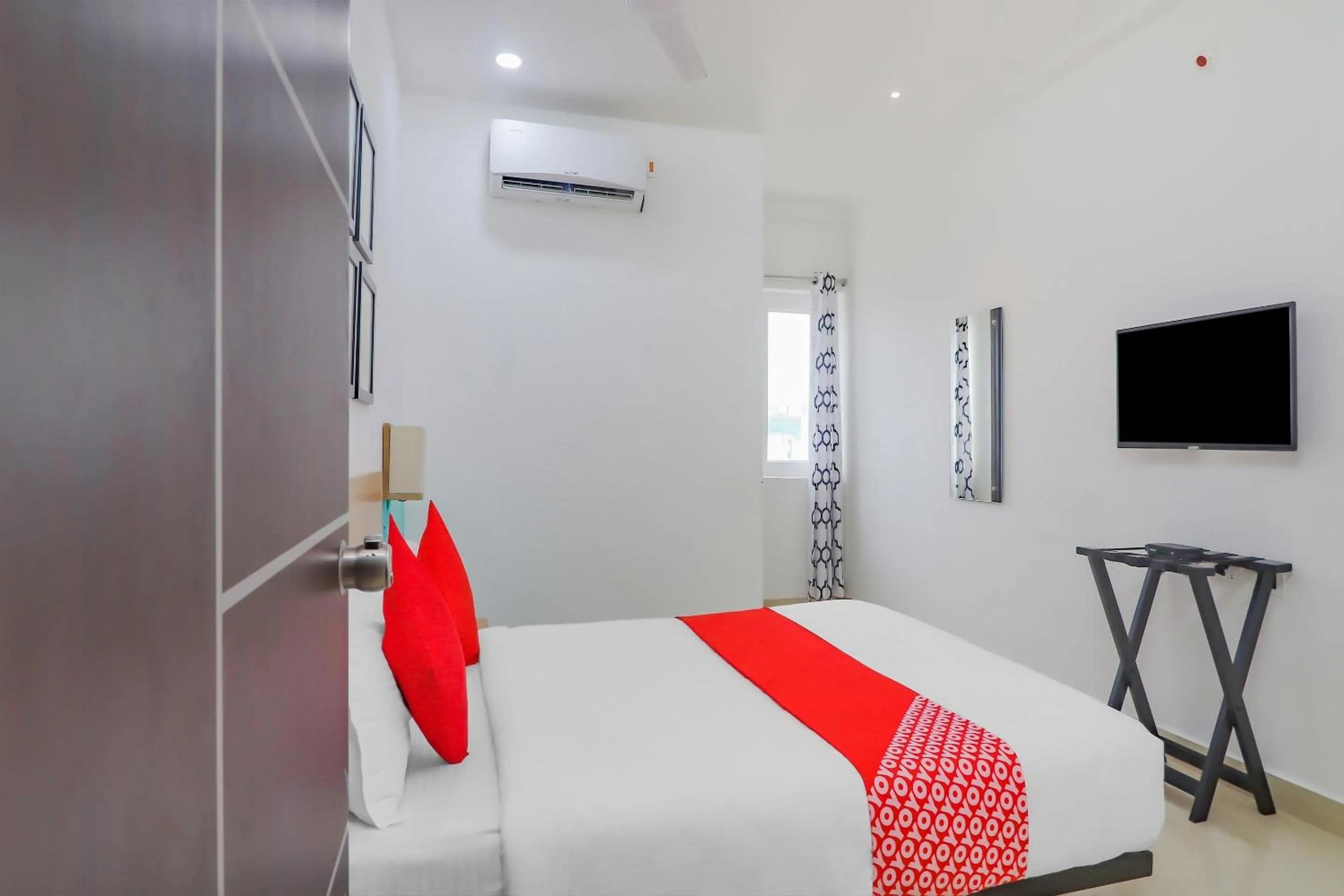 Bedroom, Bed in Hotel O Perfect Stay