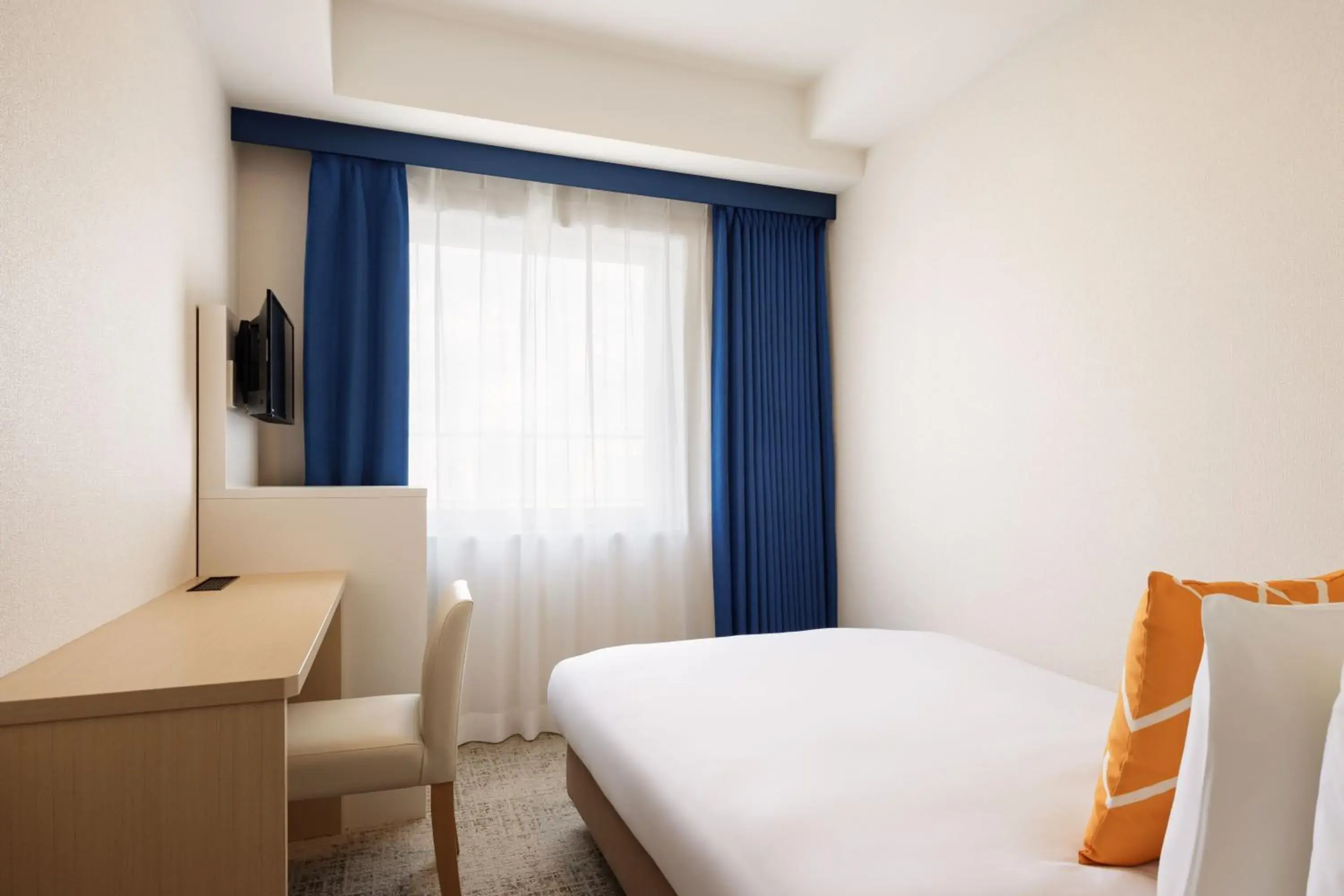 Small Double Room - Non-Smoking in Four Points Flex by Sheraton Osaka Honmachi Small Double Room - Non-Smoking in Four Points Flex by Sheraton Osaka Honmachi