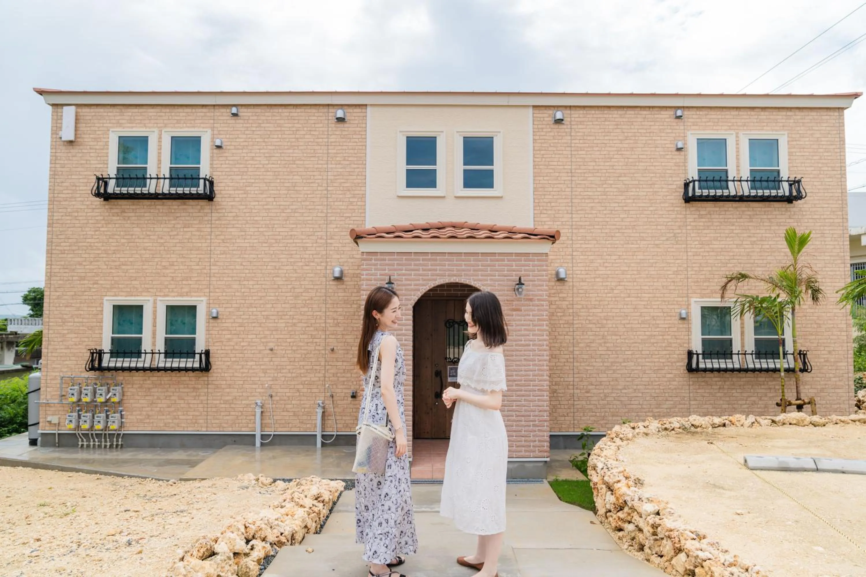 Facade/entrance in Ecot Irabu Bridge Sunset Hills
