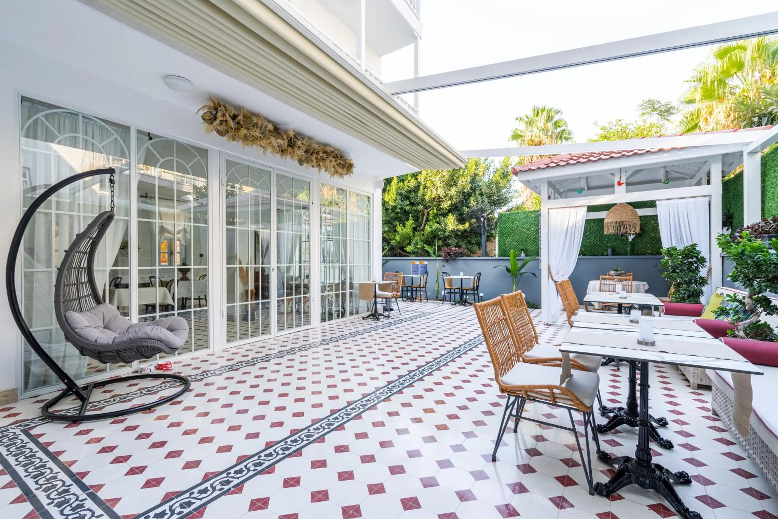 Restaurant/places to eat in KIANA KALEİÇİ