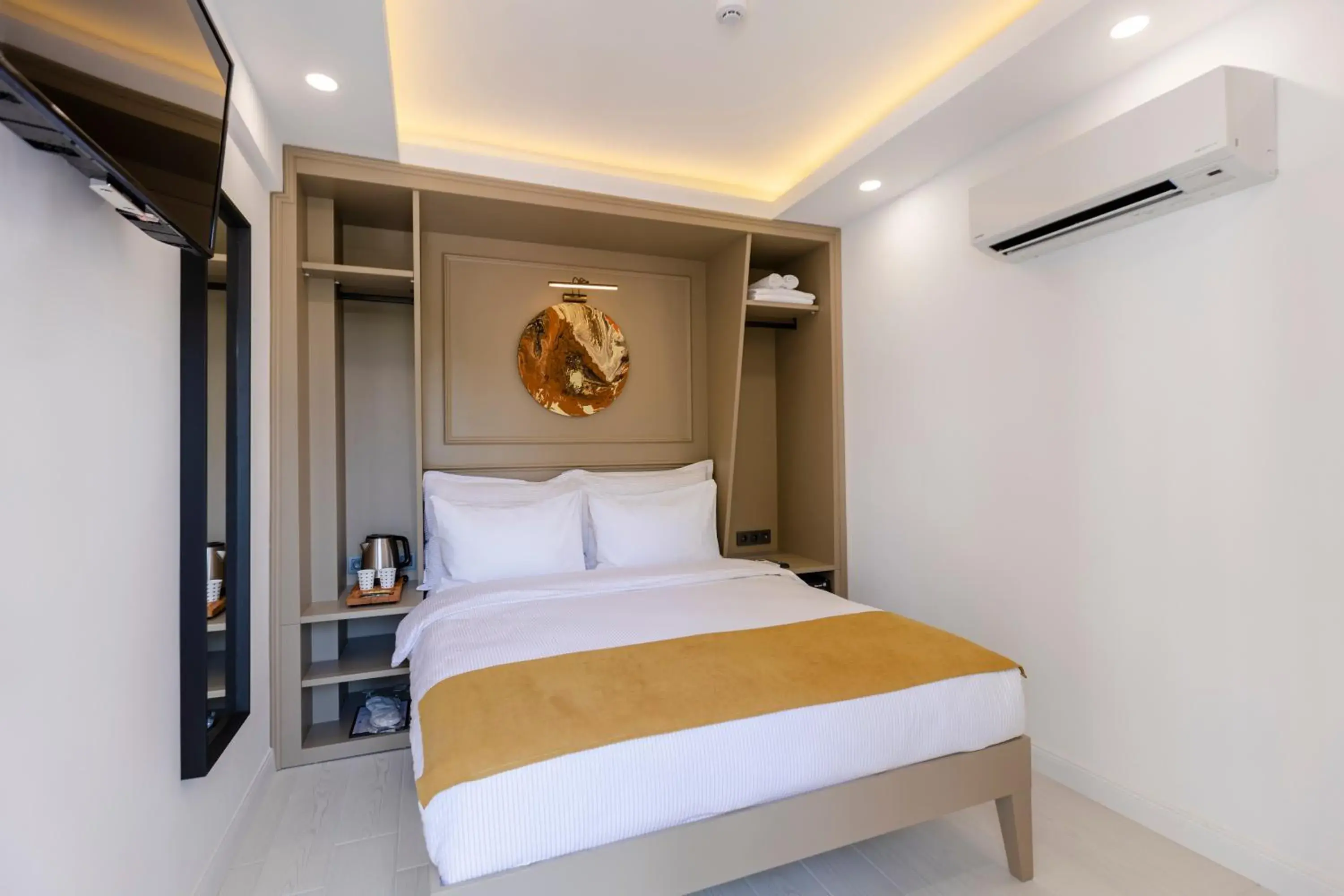 Photo of the whole room, Bed in KIANA KALEİÇİ Photo of the whole room, Bed in KIANA KALEİÇİ