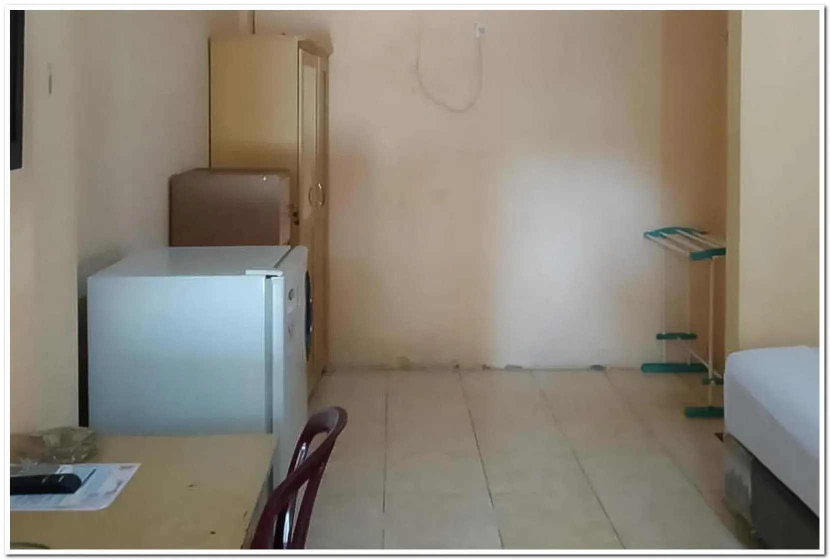 Bedroom in Hotel Maharani Syariah Mitra RedDoorz Bedroom in Hotel Maharani Syariah Mitra RedDoorz