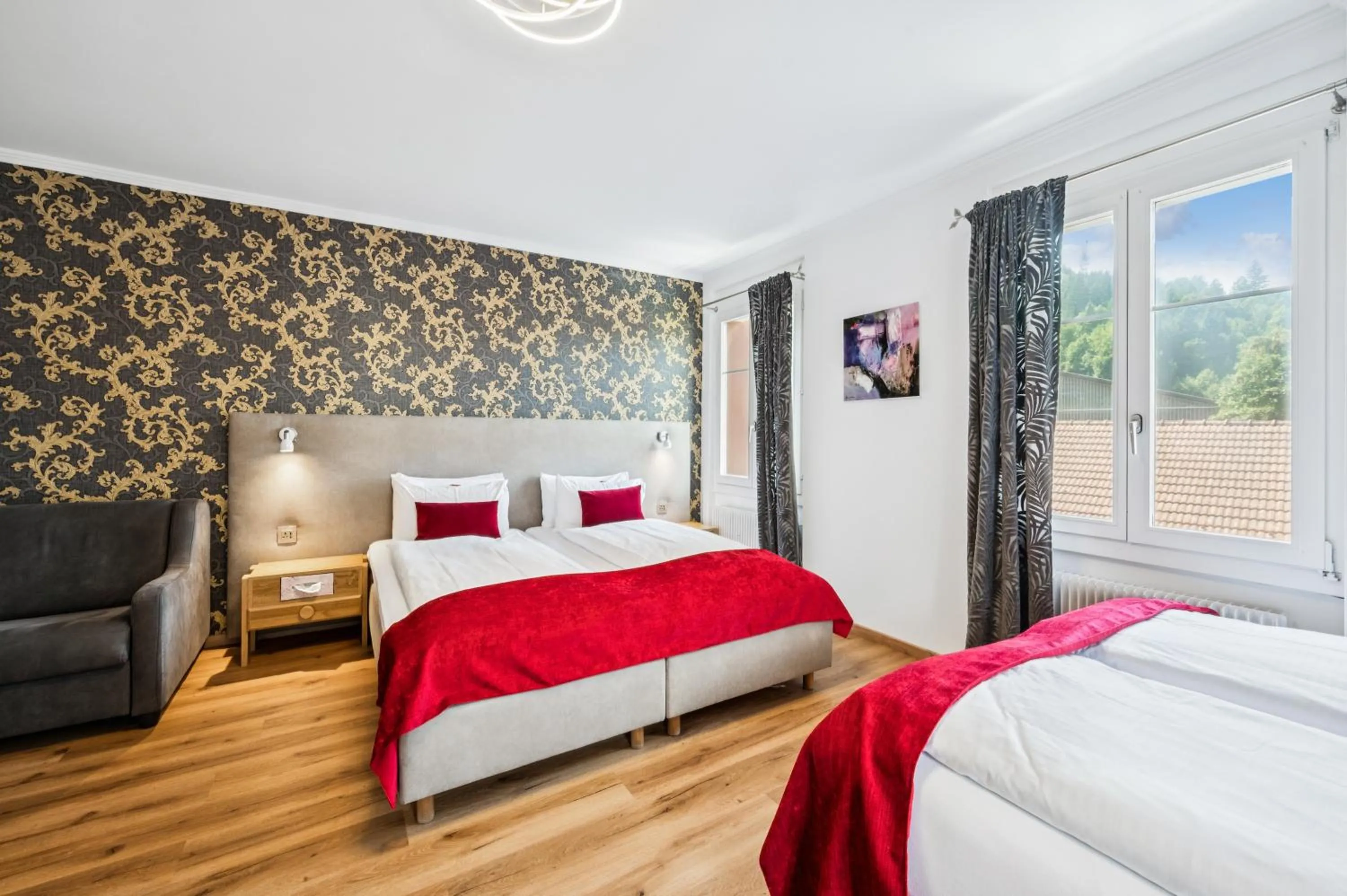 Bedroom, Bed in Hotel Sonne Interlaken-Matten