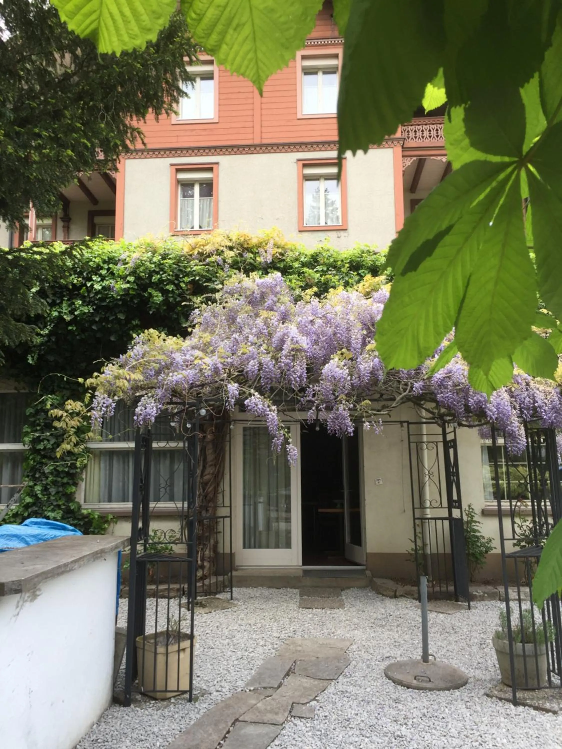 Patio in Hotel Sonne Interlaken-Matten