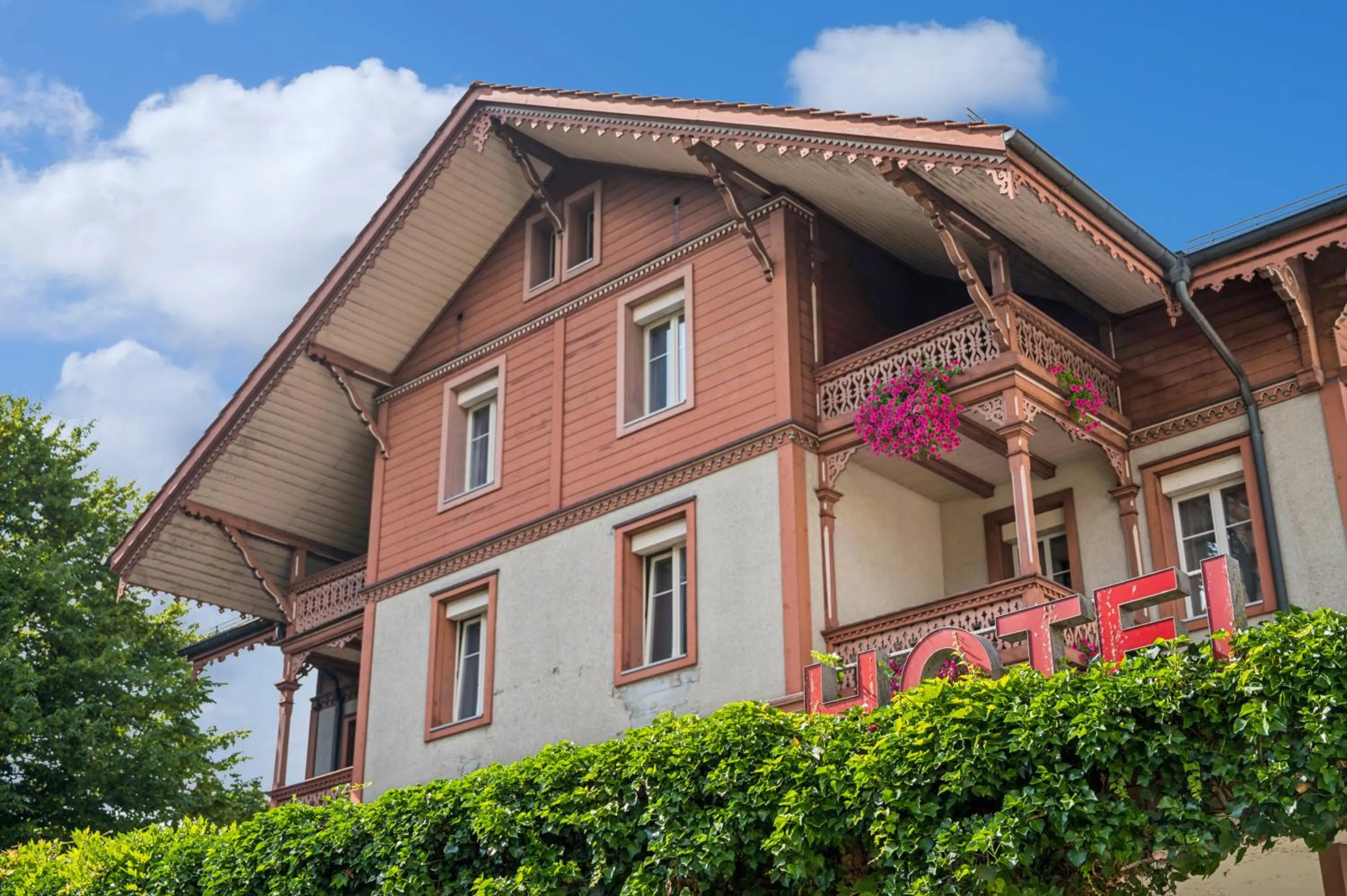 Property building in Hotel Sonne Interlaken-Matten