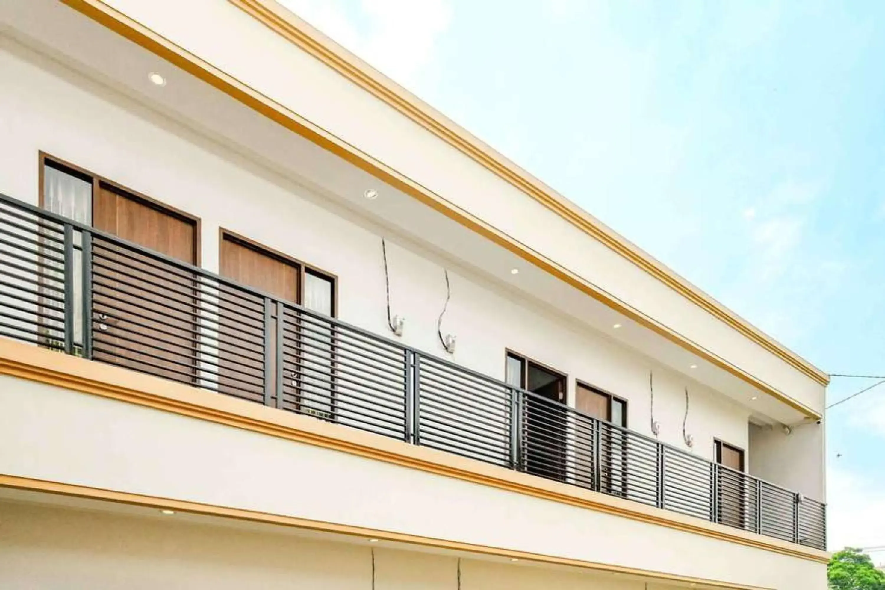 Facade/entrance in Rudi Rooms near Stasiun Cikarang Mitra RedDoorz Facade/entrance in Rudi Rooms near Stasiun Cikarang Mitra RedDoorz