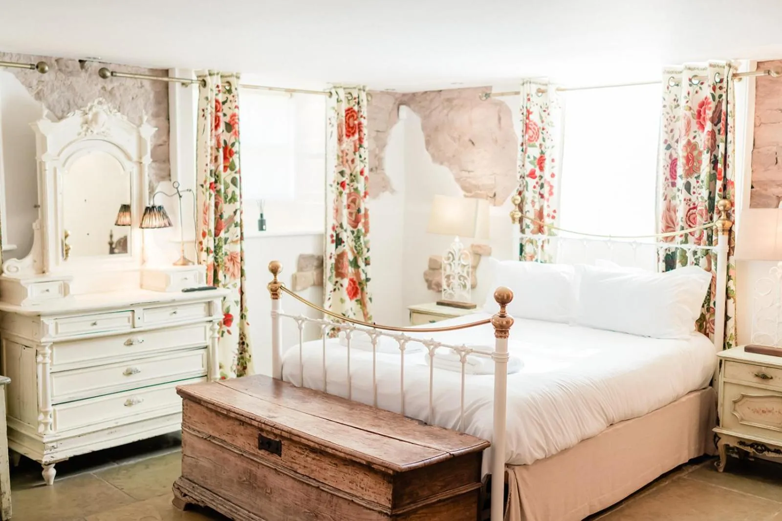 Bedroom, Bed in Newton Hall