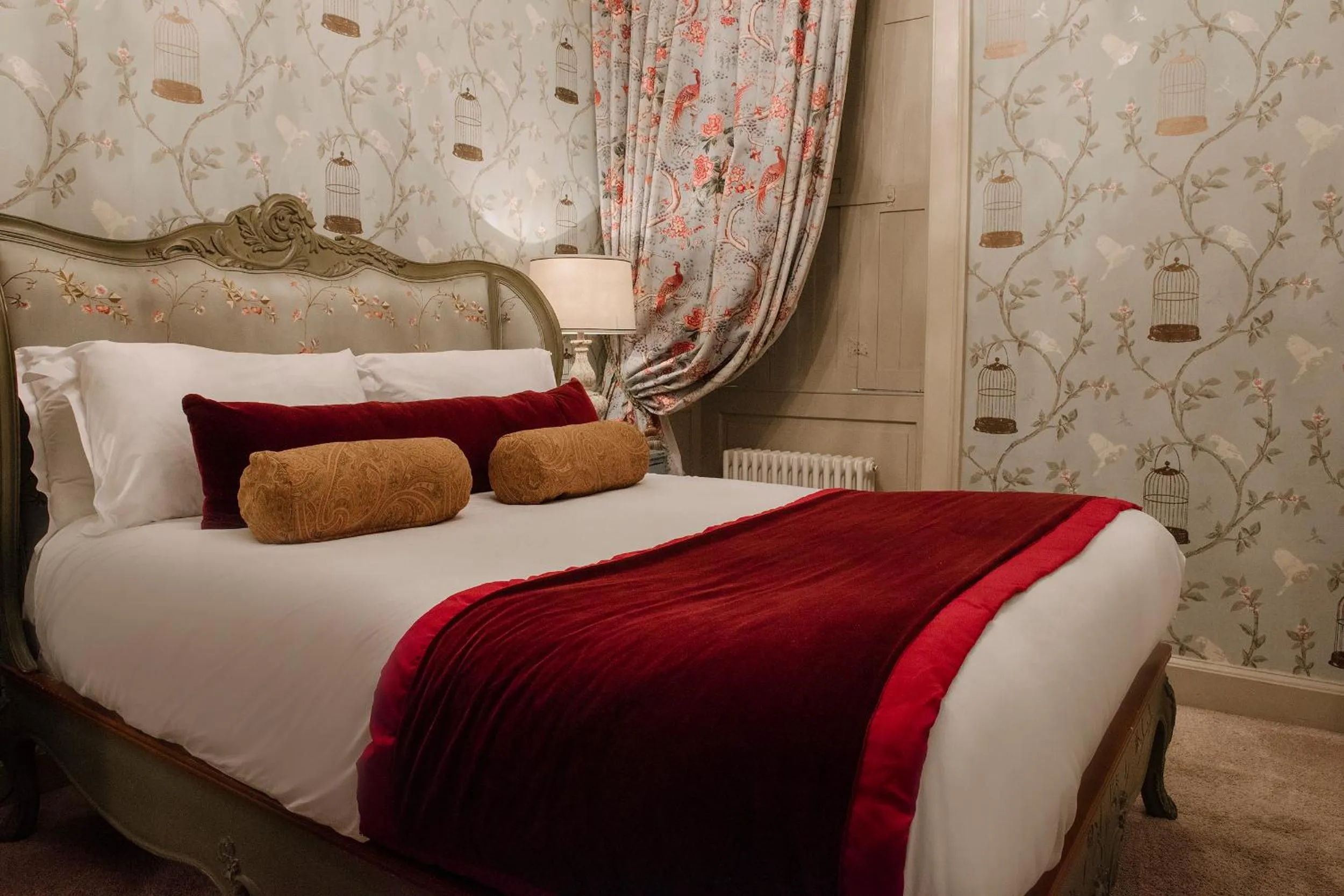 Bedroom, Bed in Newton Hall