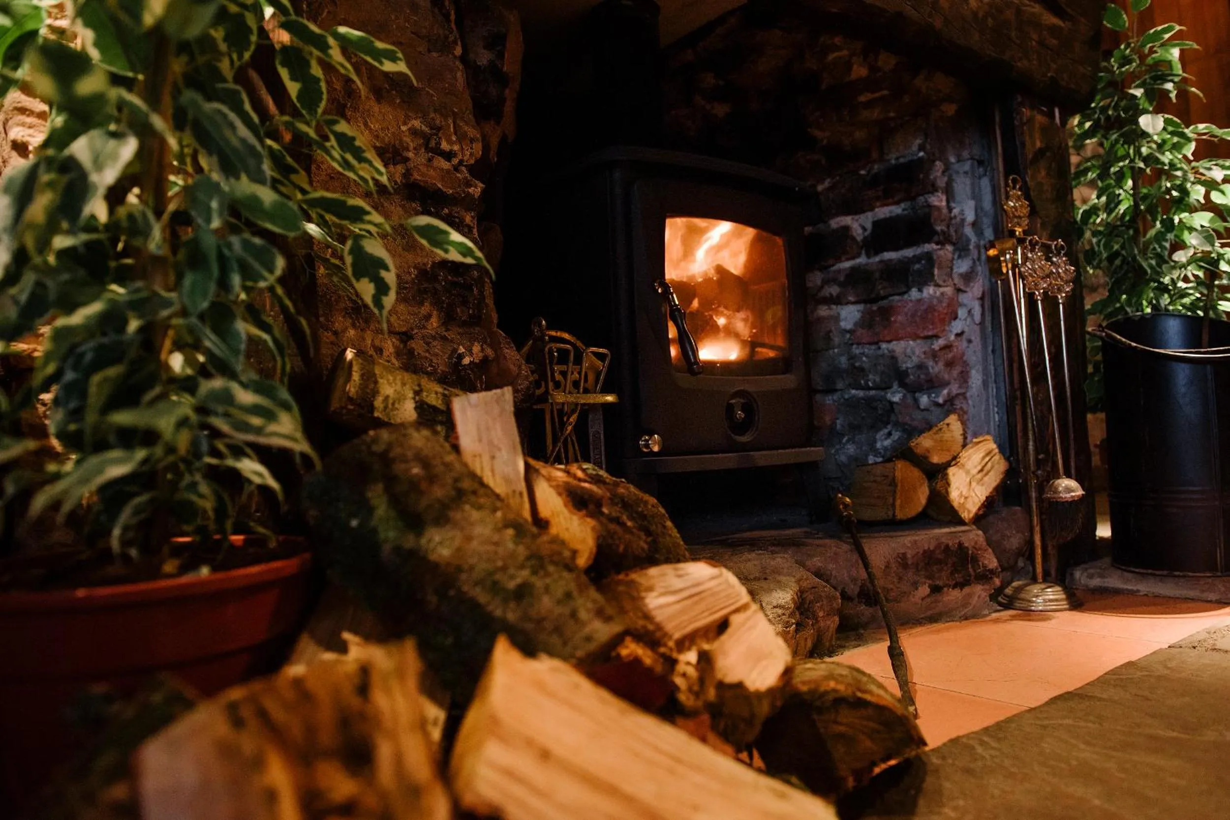 Restaurant/places to eat in Newton Hall