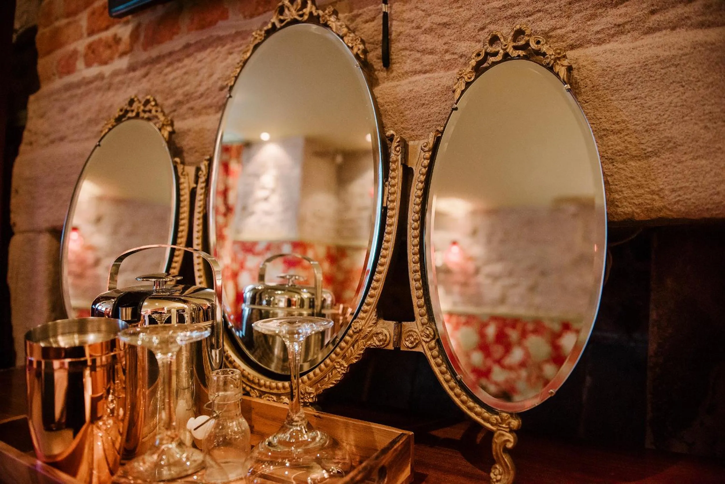 Decorative detail in Newton Hall