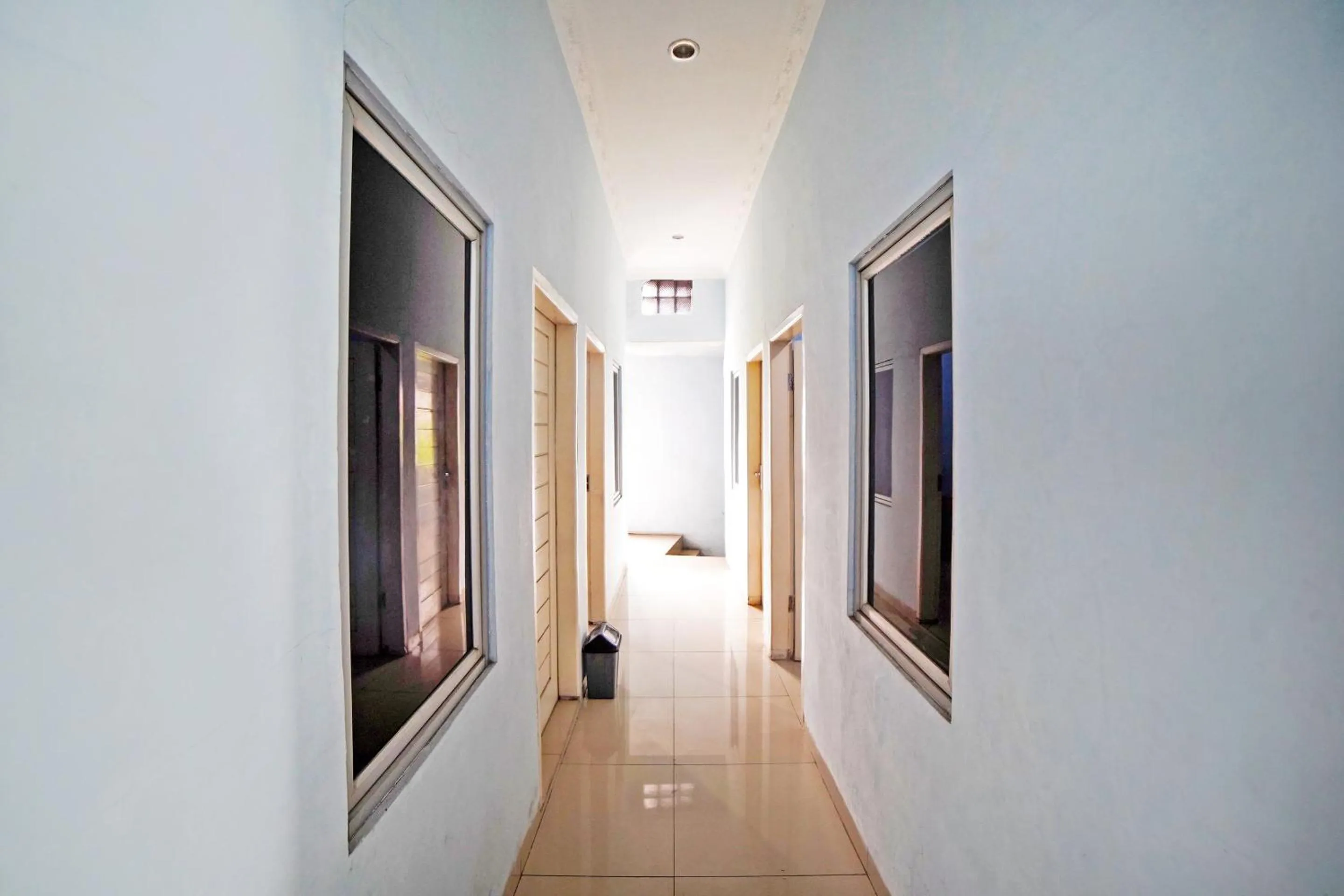 Lobby or reception in Hotel O Gurusinga Guesthouse