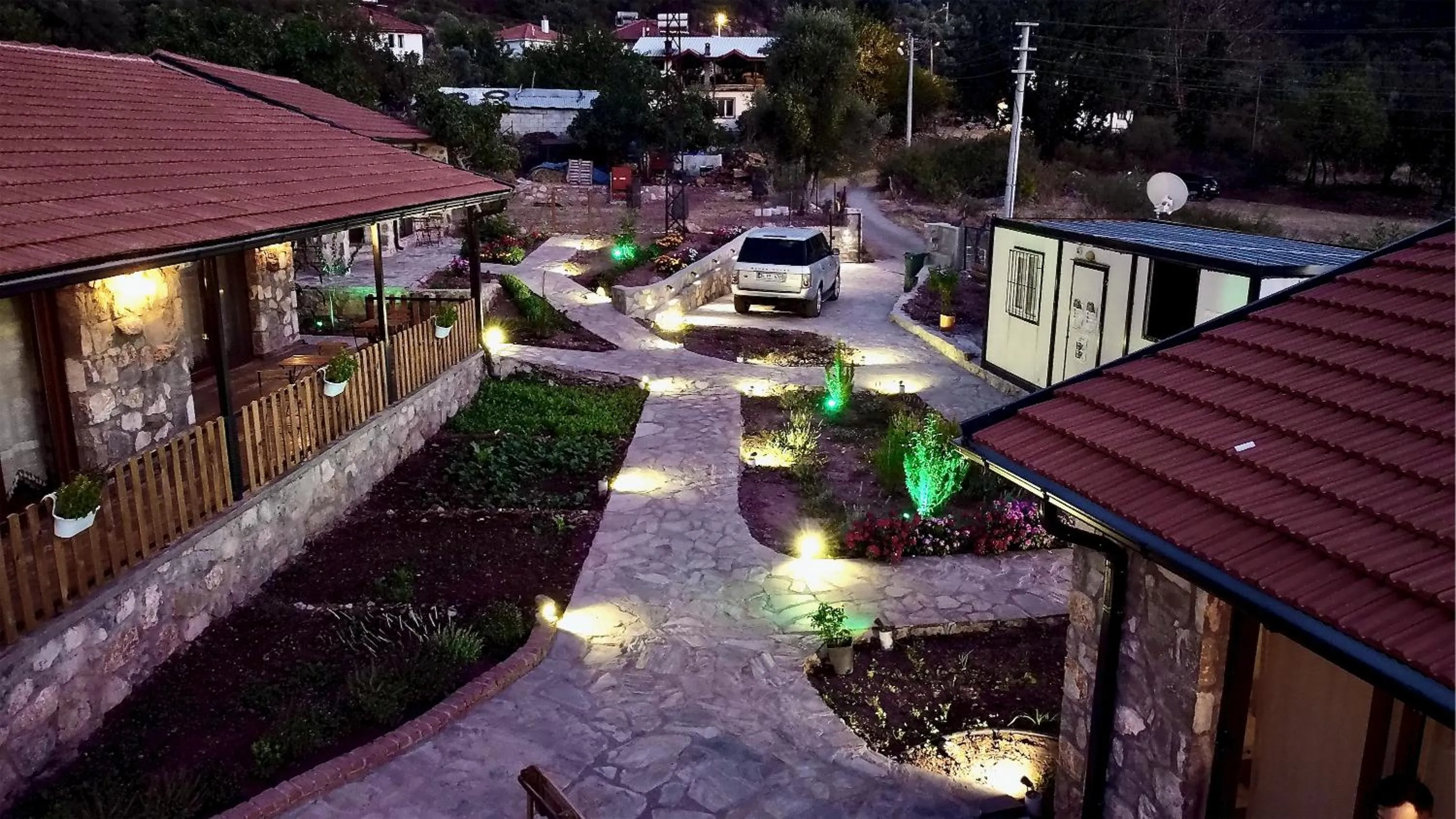 Property building in Dedehan Retreat Otel