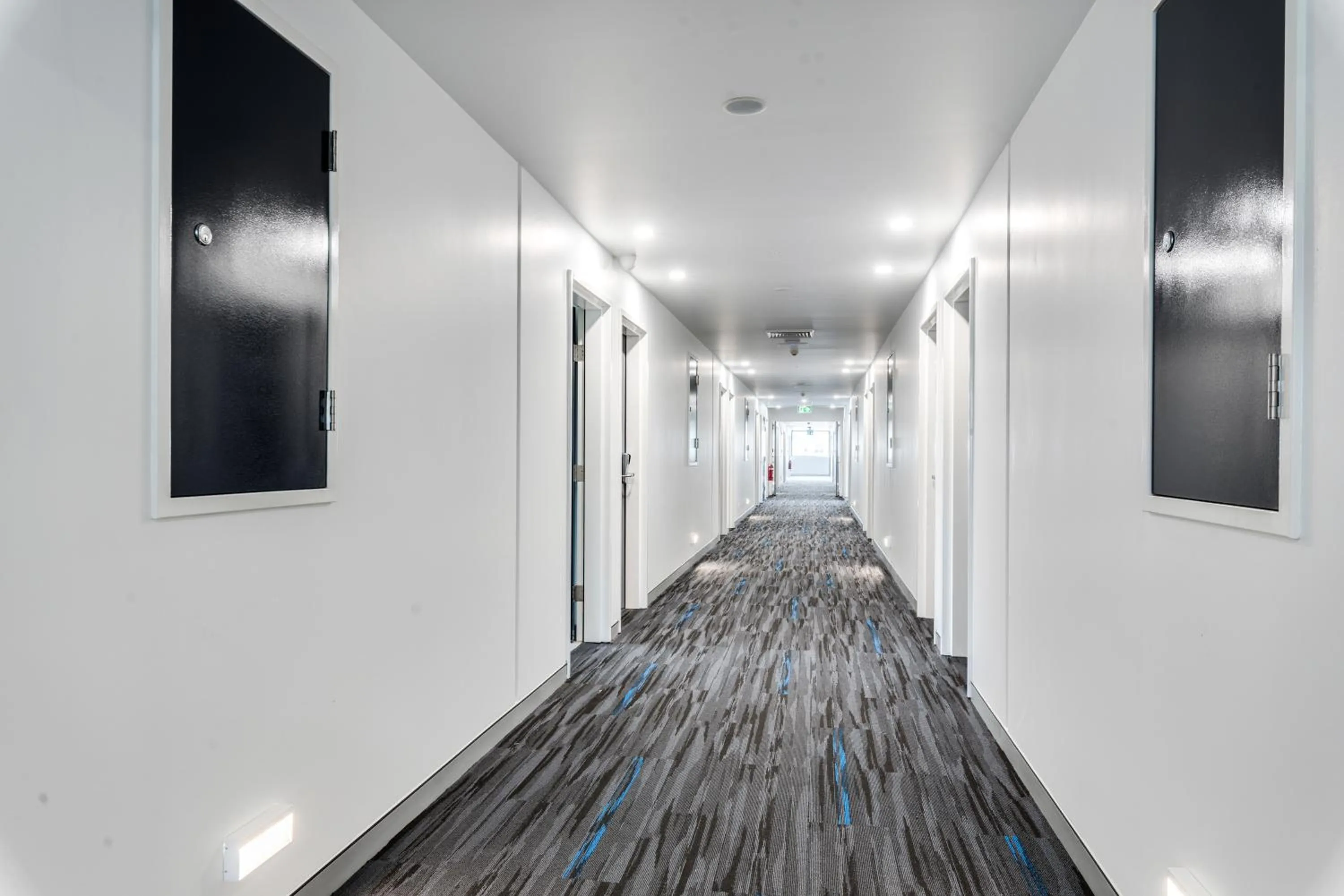 Property building in Thornton Executive Hotel