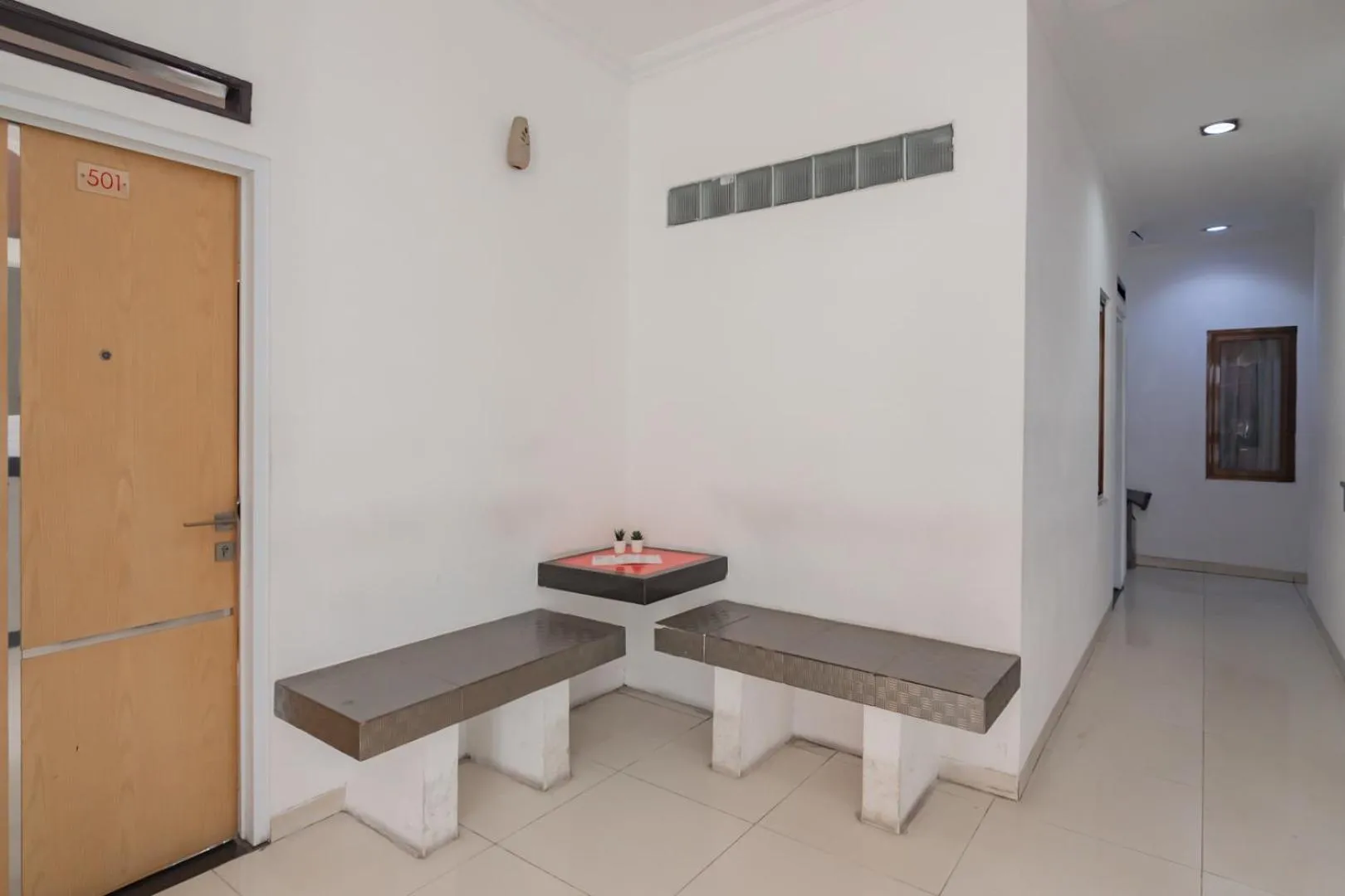 RedDoorz near Alun Alun Bandung 3