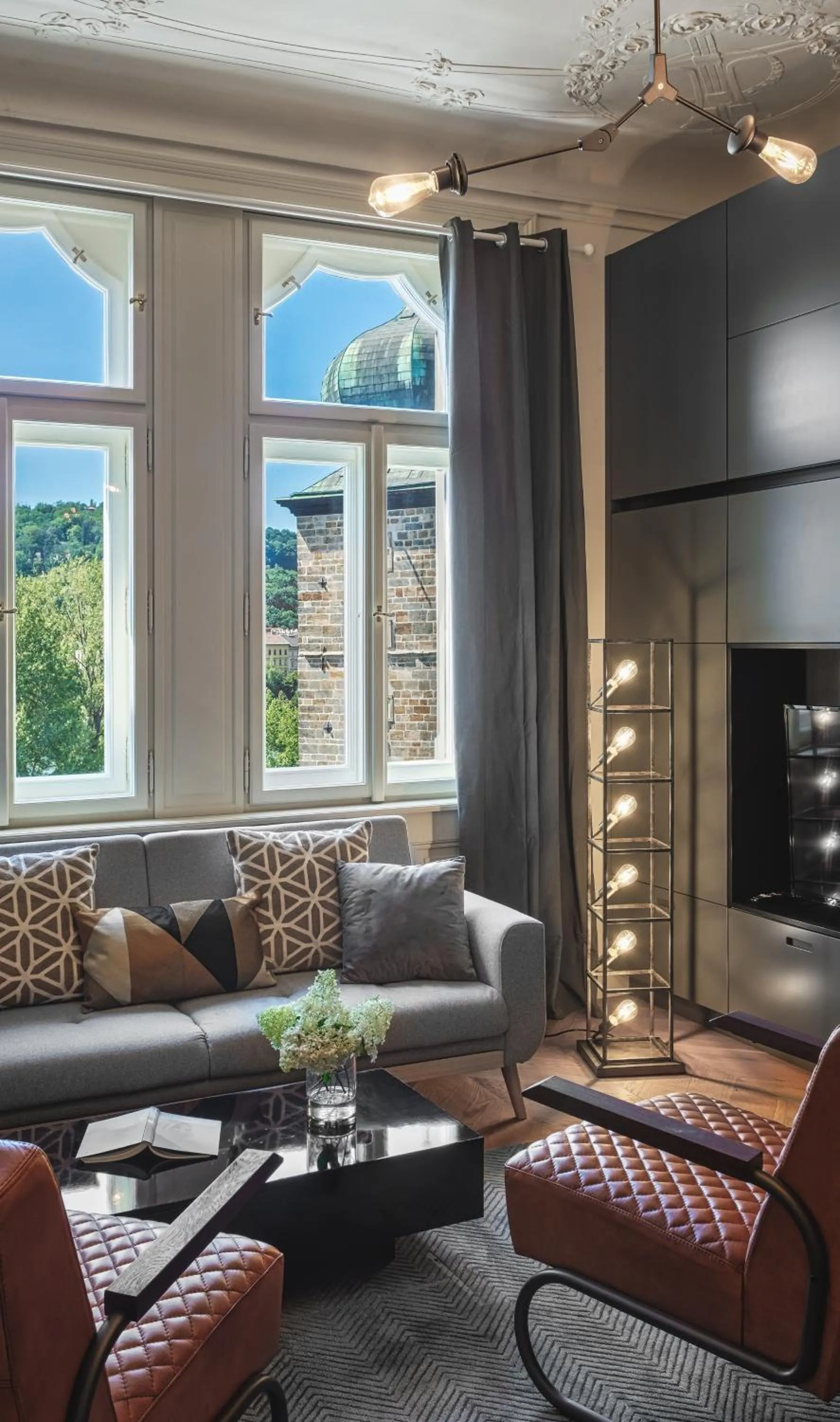 Living room in MN6 Luxury Suites by Adrez