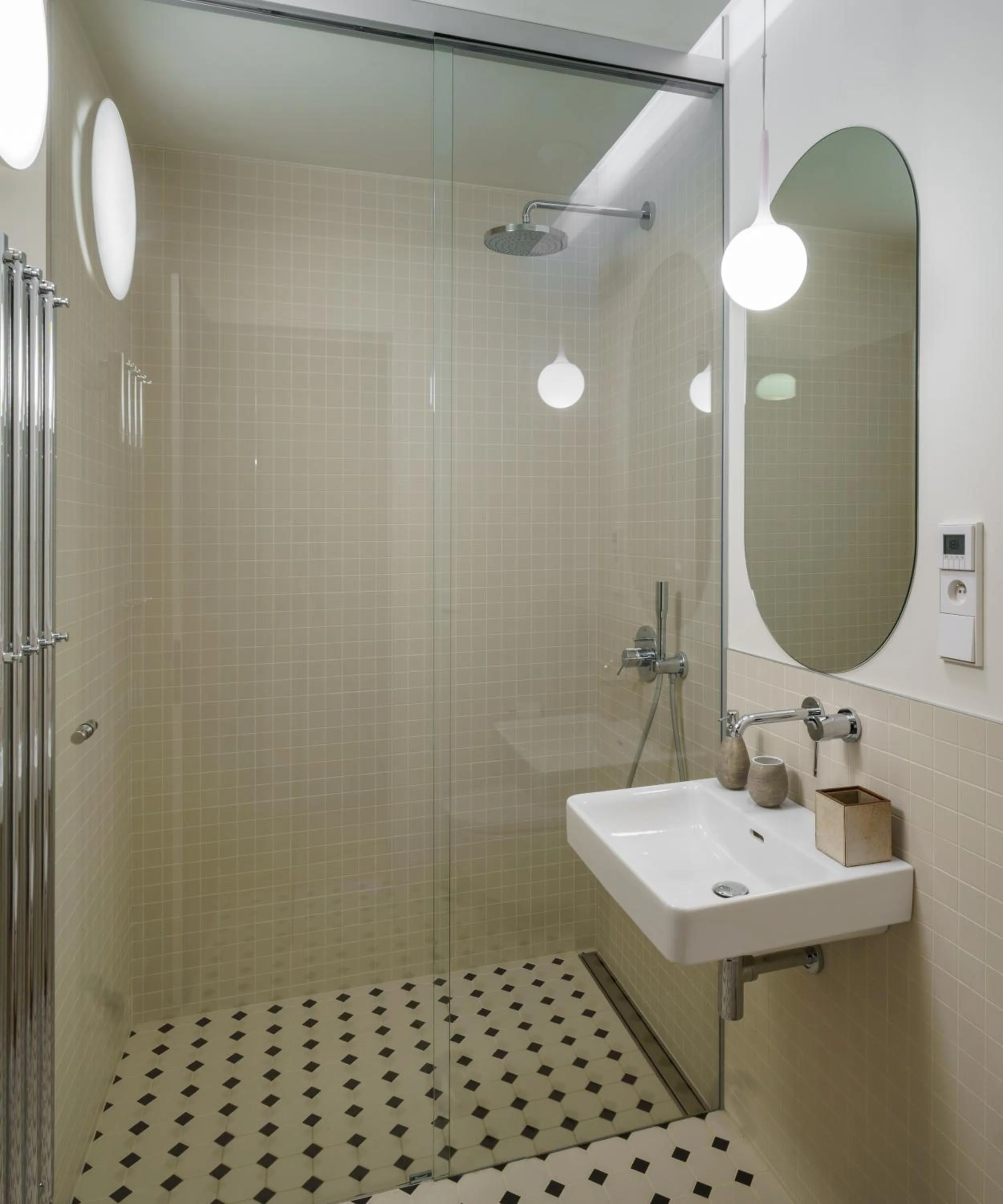 Bathroom in MN6 Luxury Suites by Adrez