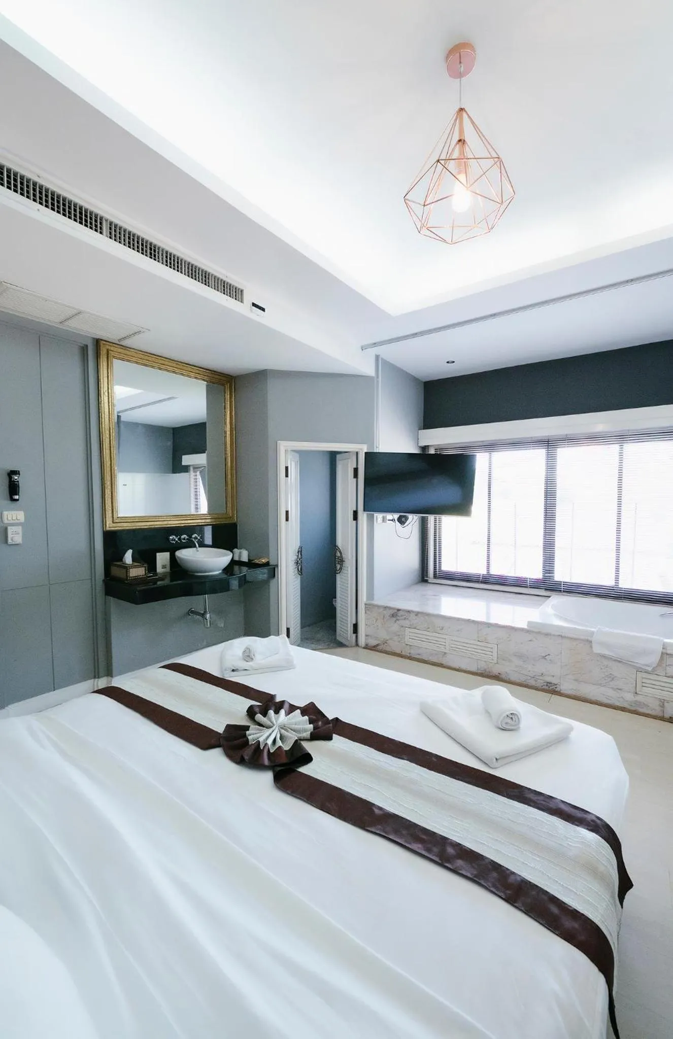 Bed in La Seine City Resort, Chiang Mai