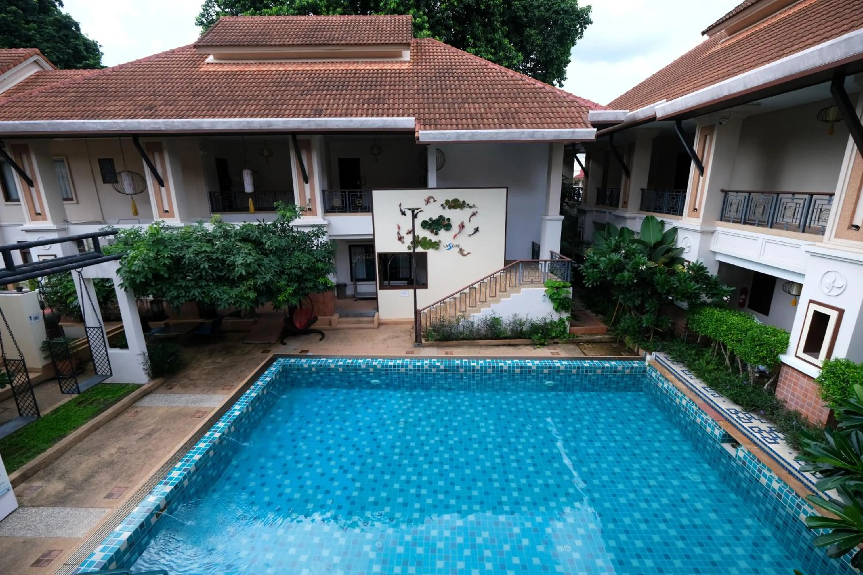Swimming pool in La Seine City Resort, Chiang Mai