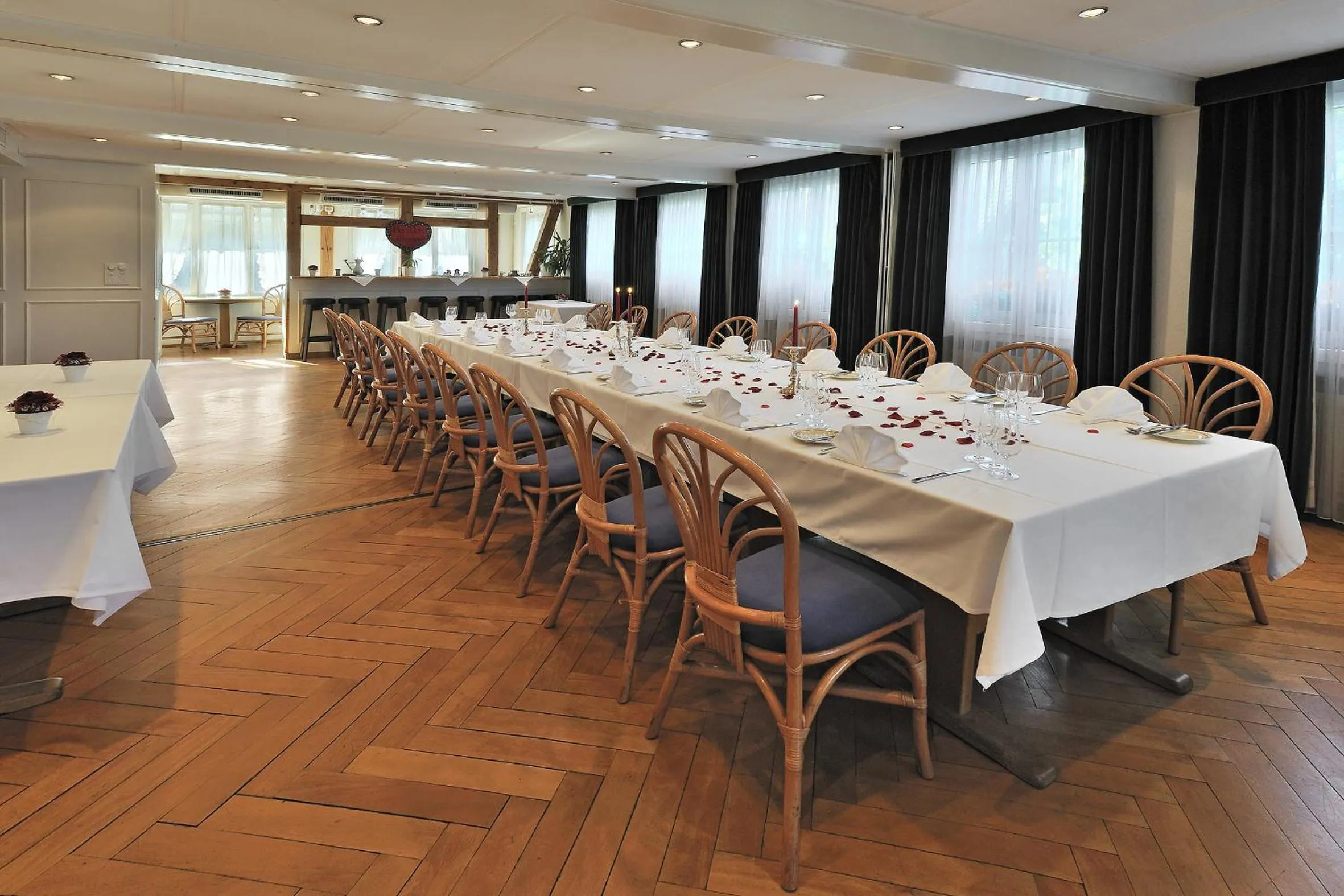 Restaurant/places to eat in Seminarhotel Linde Stettlen