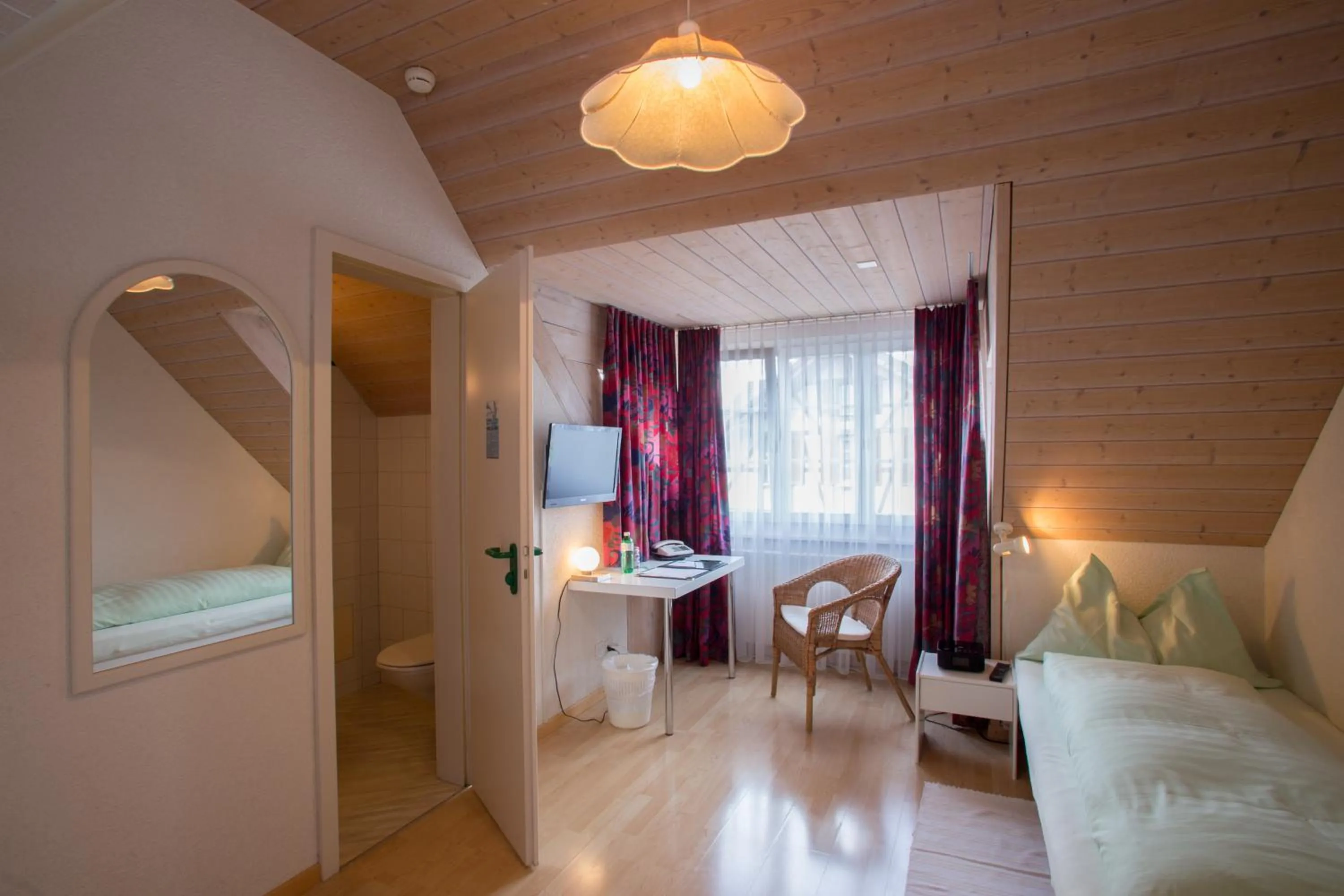 Bed in Seminarhotel Linde Stettlen