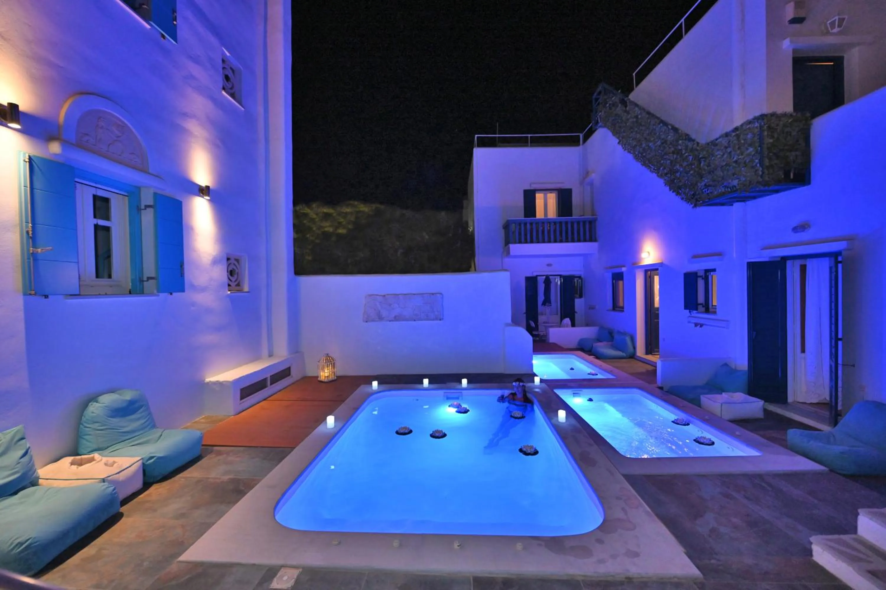 Swimming pool in TINOS AQUA PALAZZO