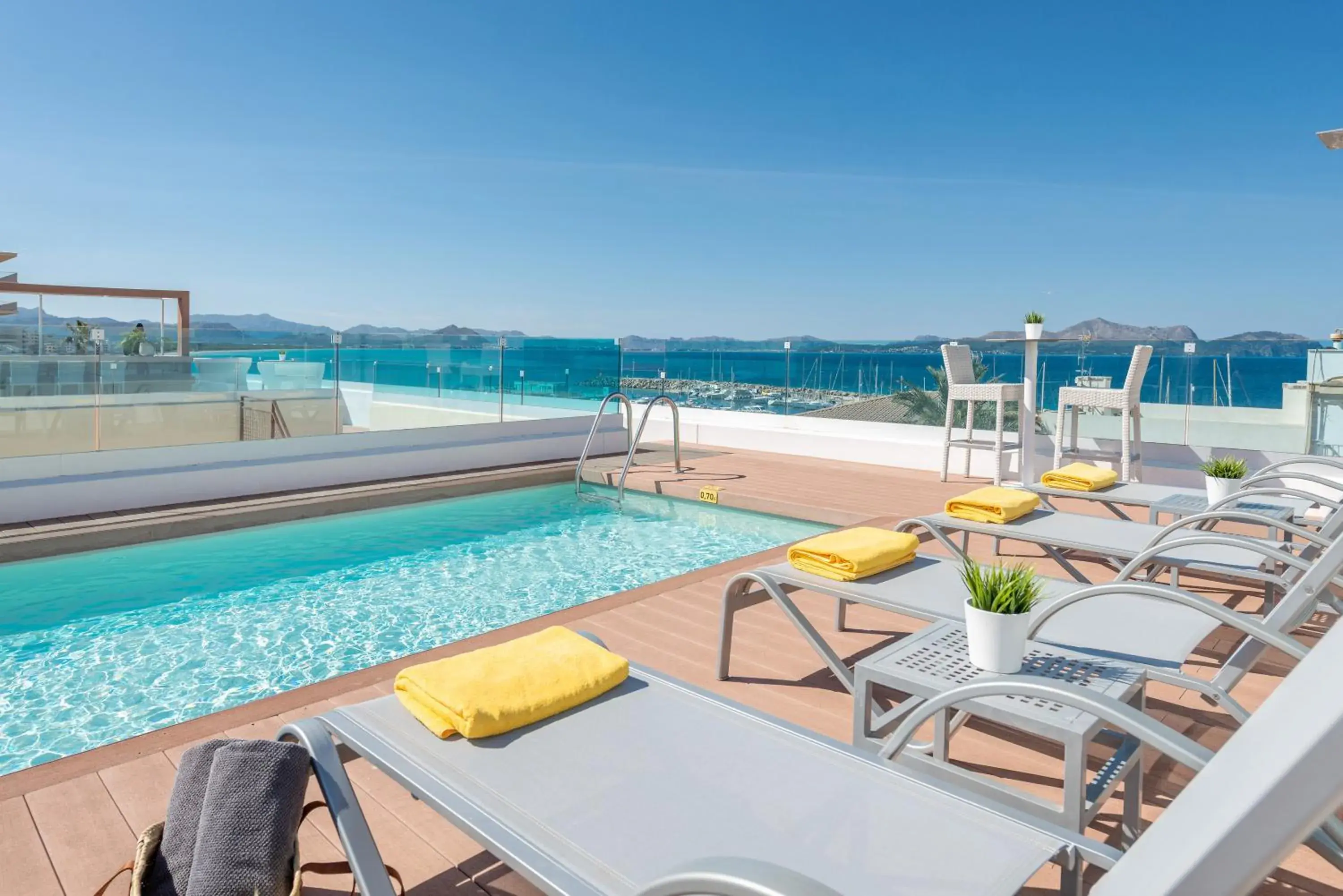 Pool view in Llaut Boutique Hotel Pool view in Llaut Boutique Hotel