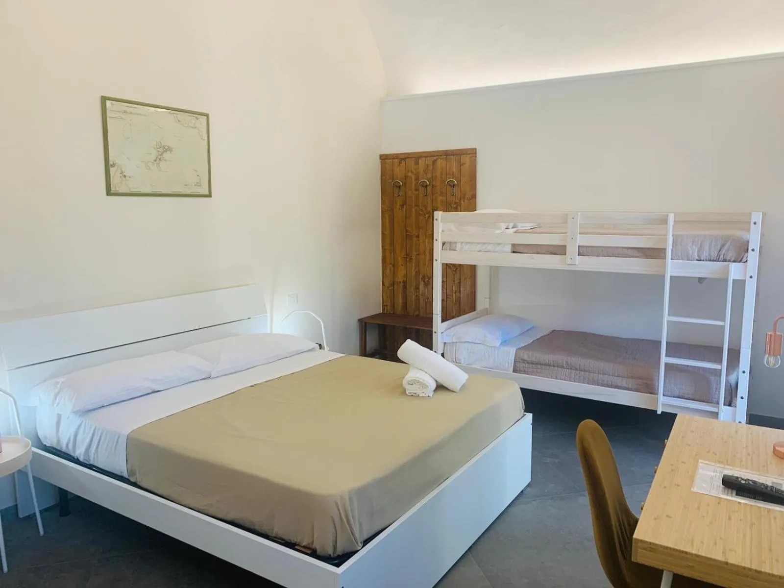 Bed in Villa Caterina b&b