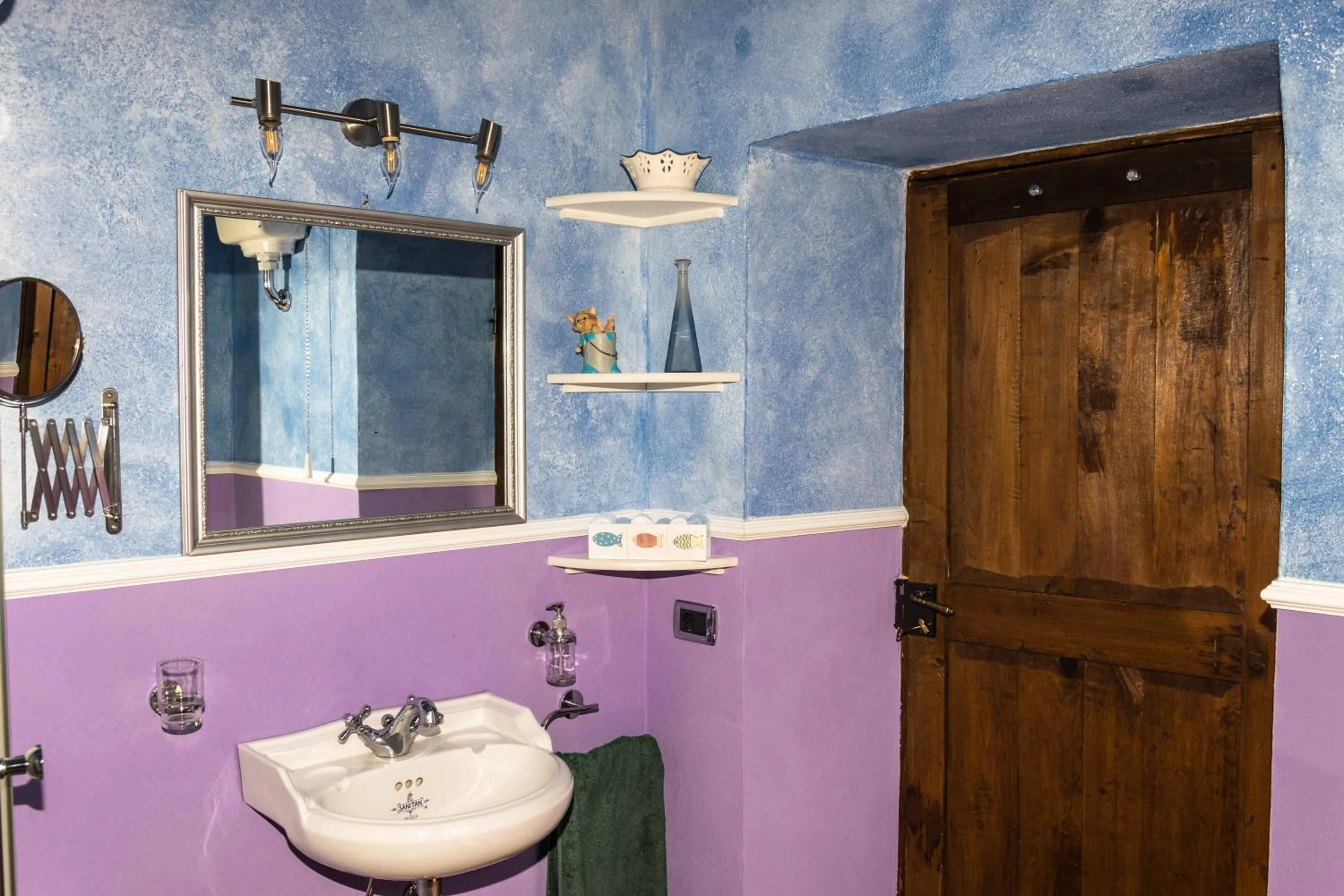 Bathroom in B&B Il Glicine Molare