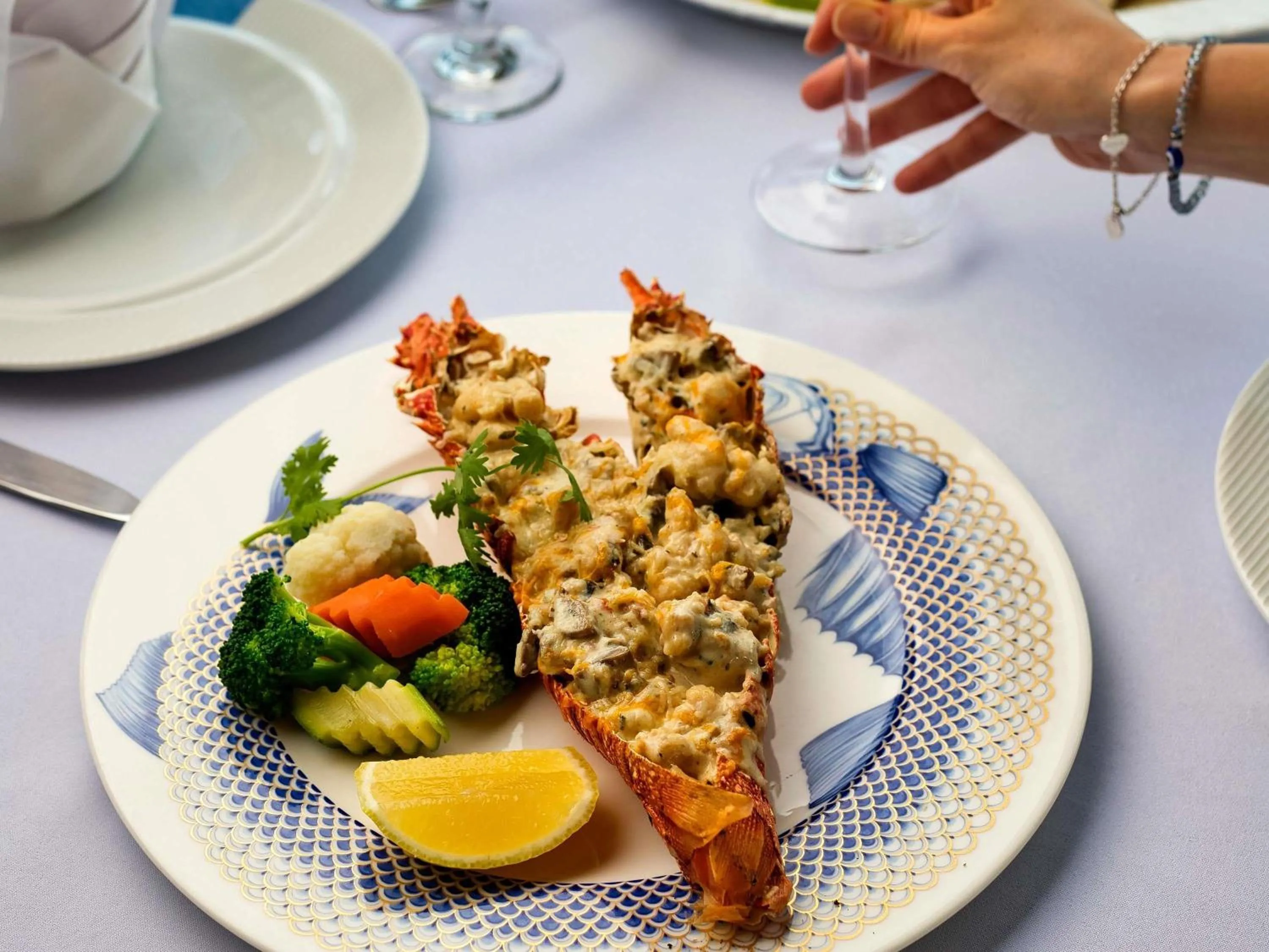 Restaurant/places to eat in Novotel Bahrain Al Dana Resort