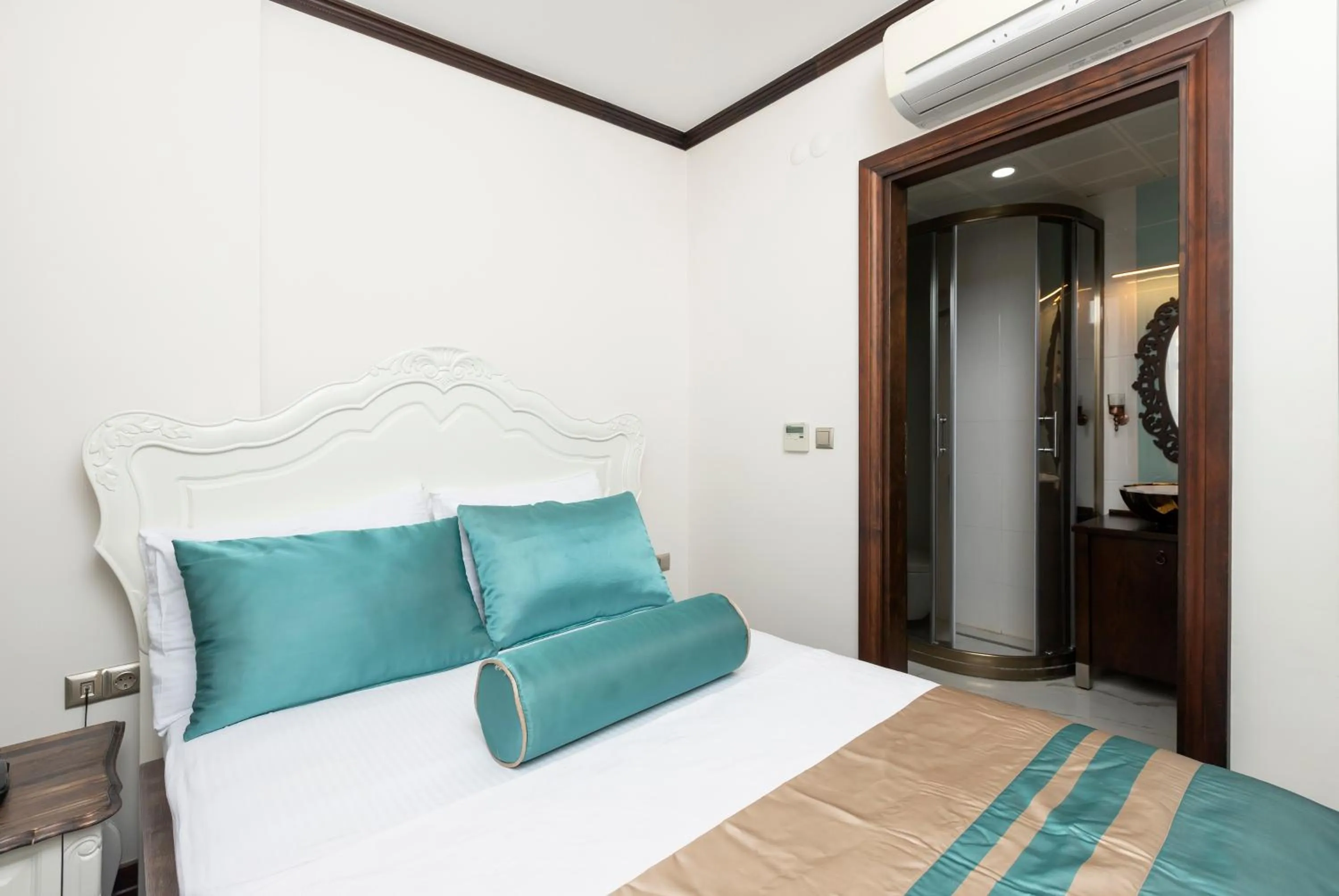 Bed in Marina Foça Hotel