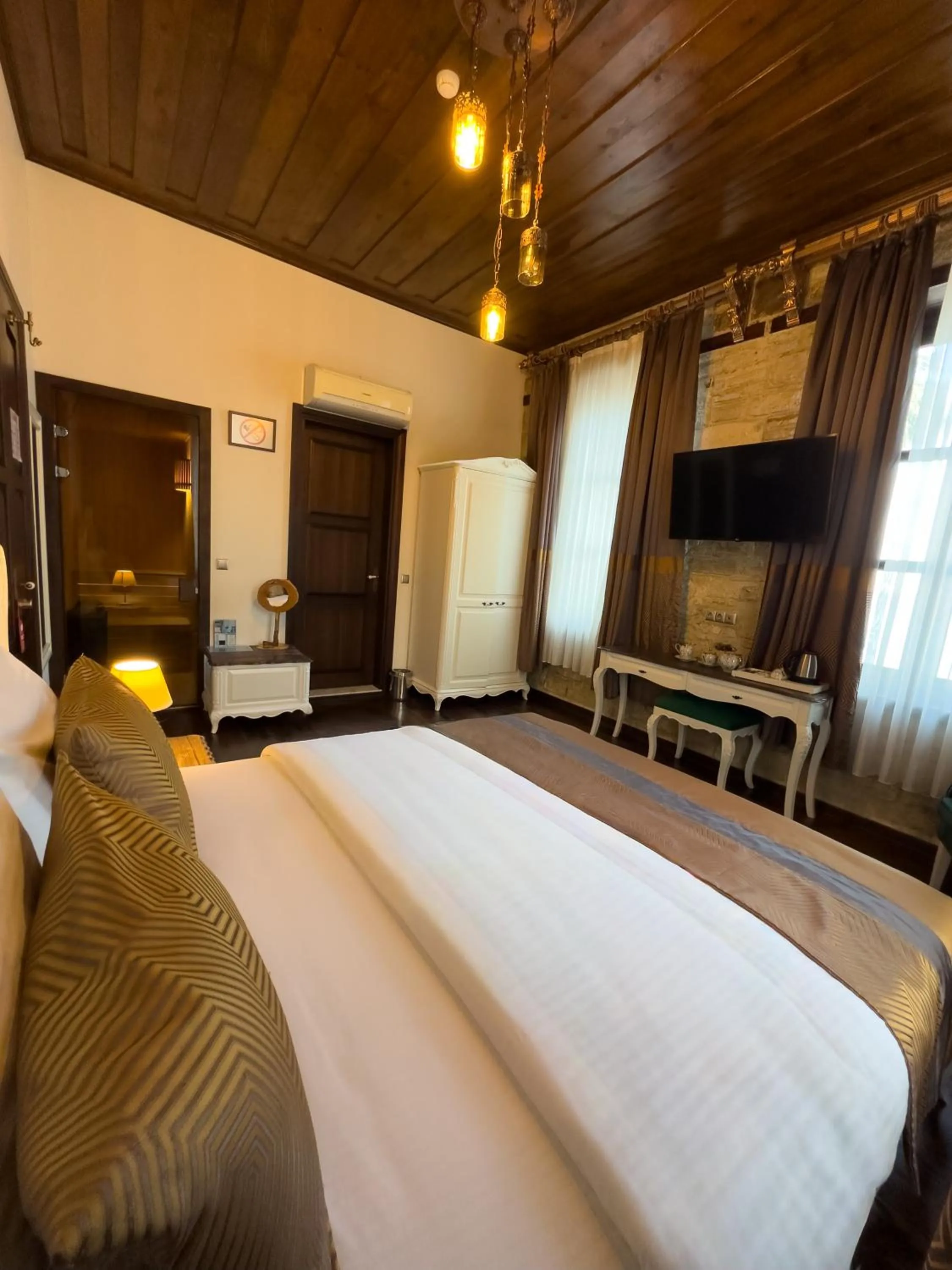 Bed in Marina Foça Hotel