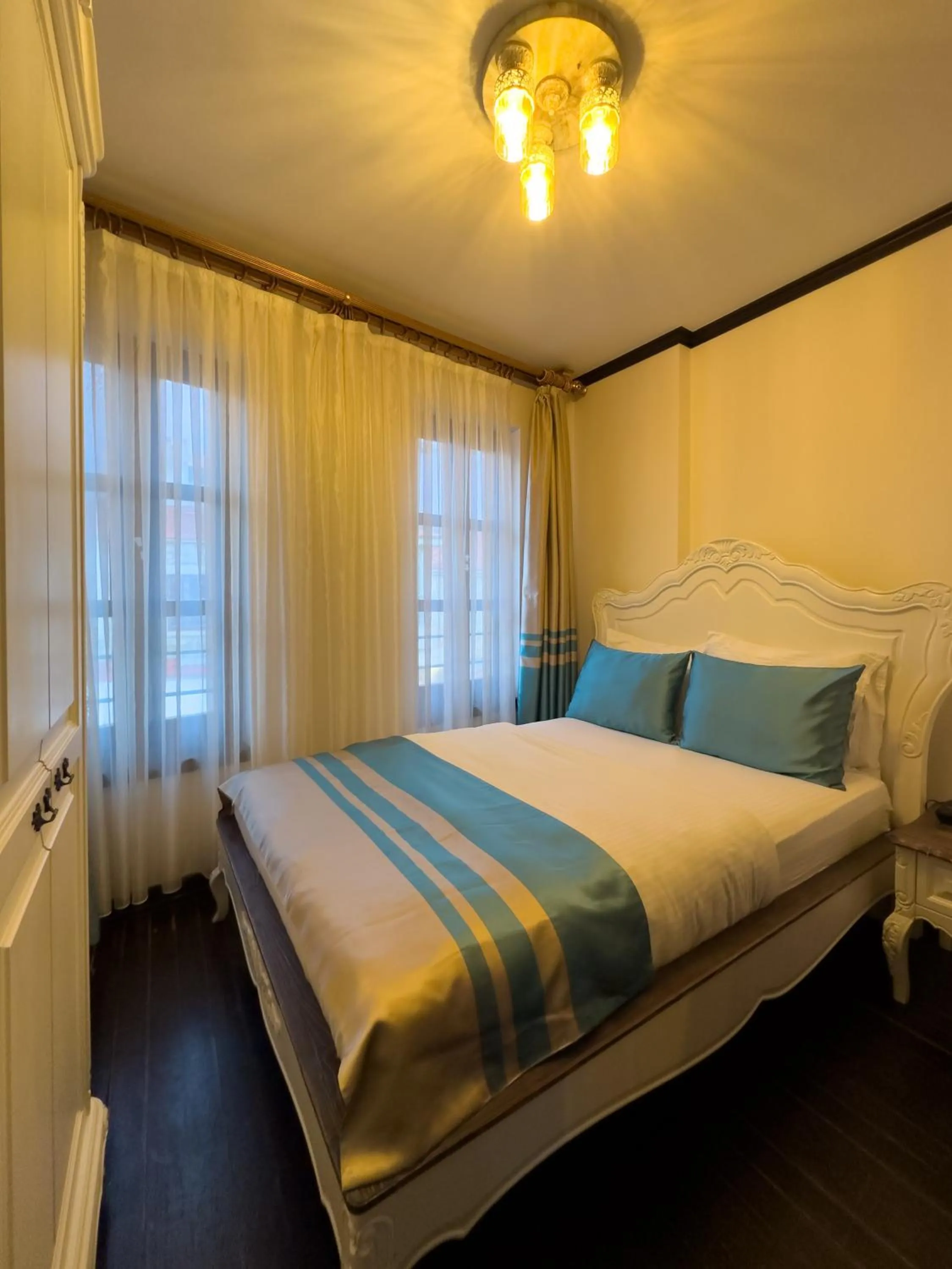 Bed in Marina Foça Hotel