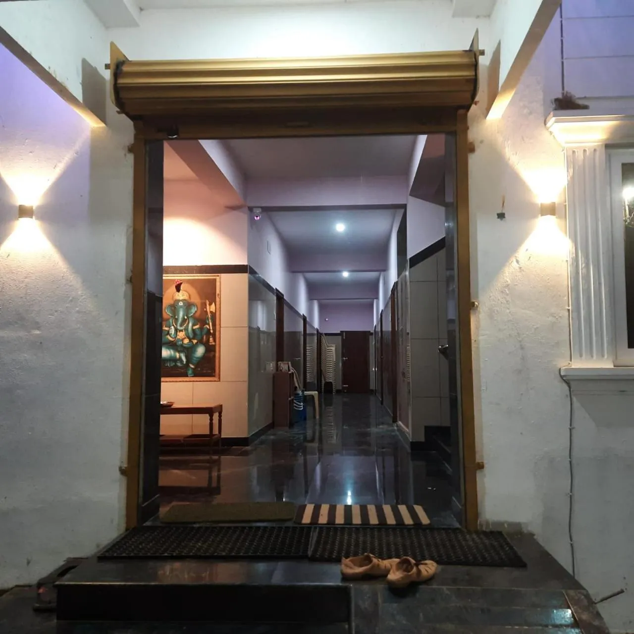 Lobby or reception in Hotel Aishwariyam
