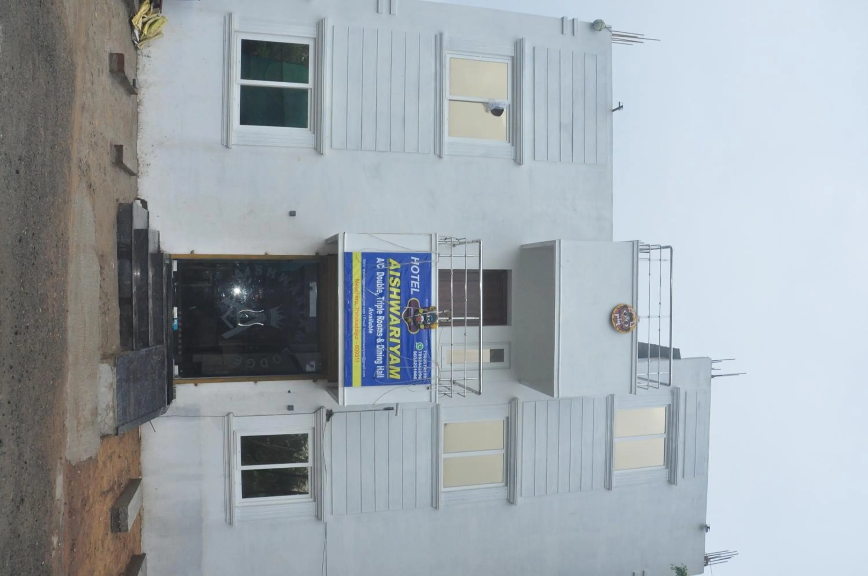 Property building in Hotel Aishwariyam