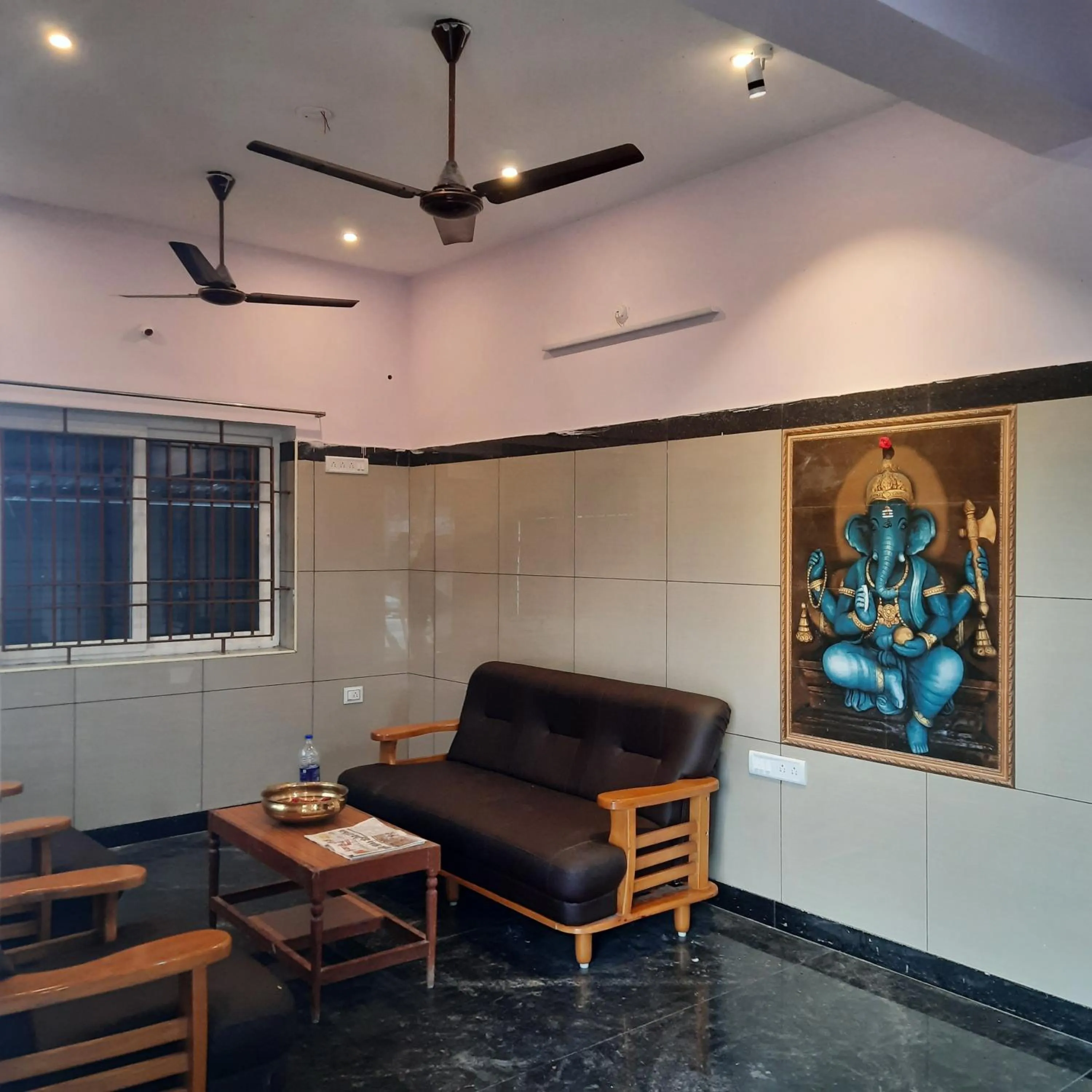 Lobby or reception in Hotel Aishwariyam