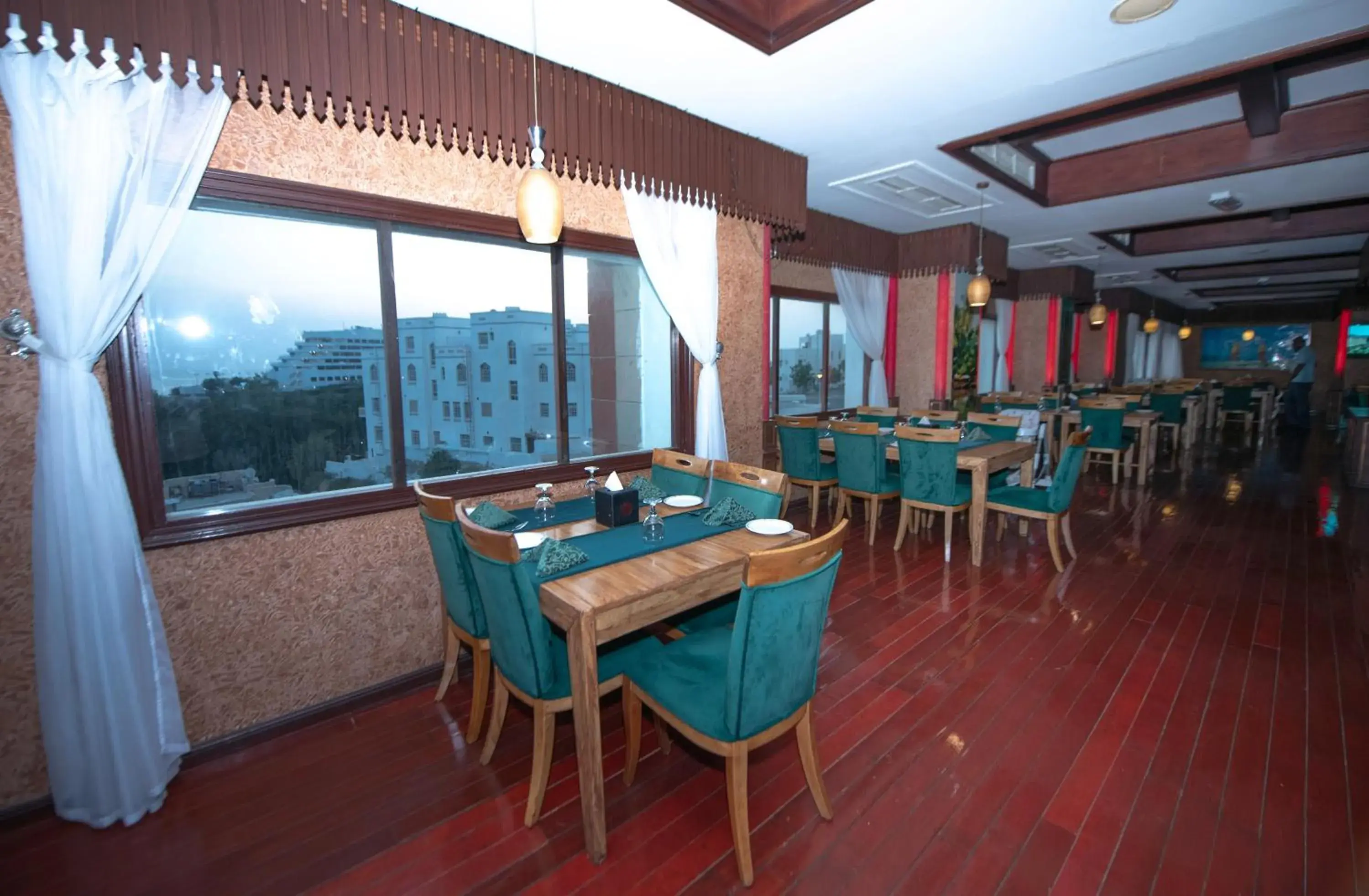 Restaurant/places to eat in Ramee Guestline Hotel Restaurant/places to eat in Ramee Guestline Hotel