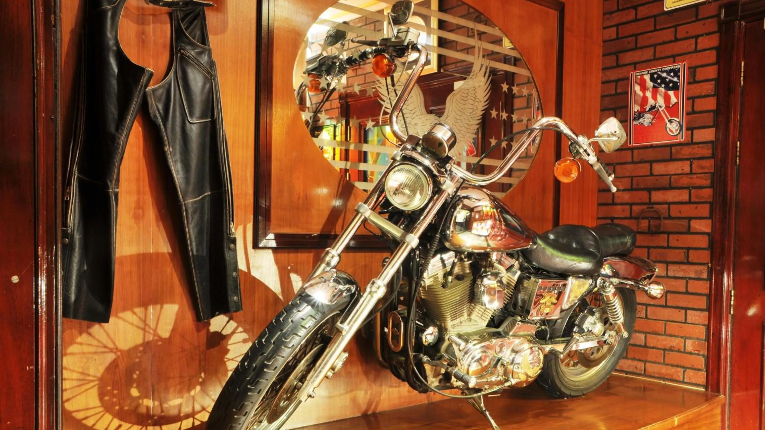 Decorative detail in Ramee Guestline Hotel