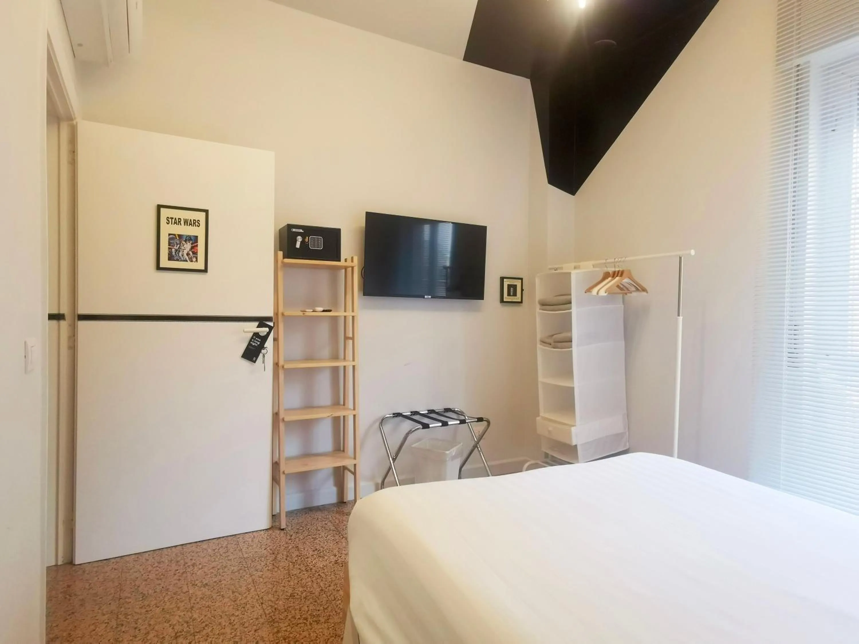 Bed in Red Carpet rooms