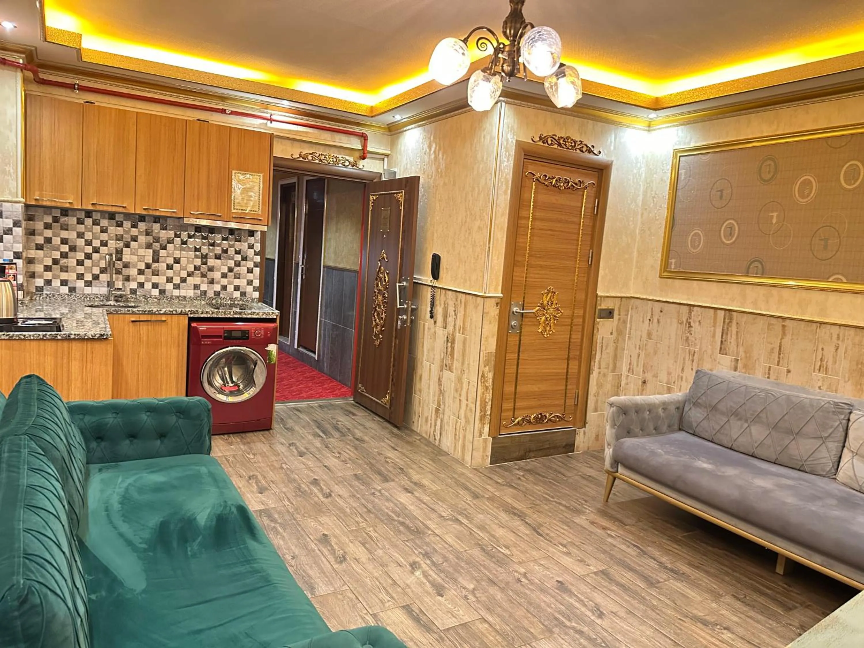 Kitchen or kitchenette in Maranda Suit Hotel