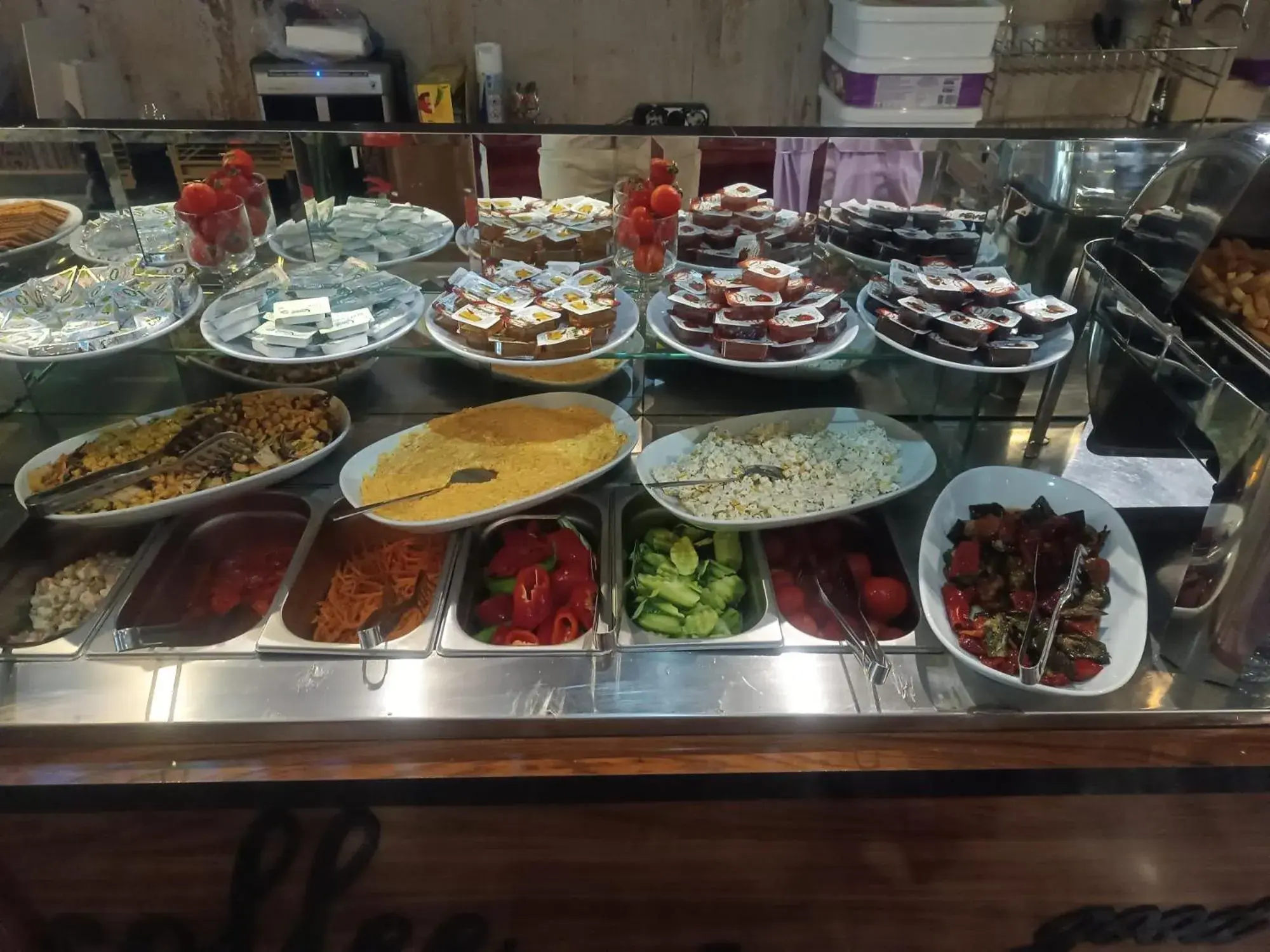 Food and drinks in Maranda Suit Hotel Food and drinks in Maranda Suit Hotel