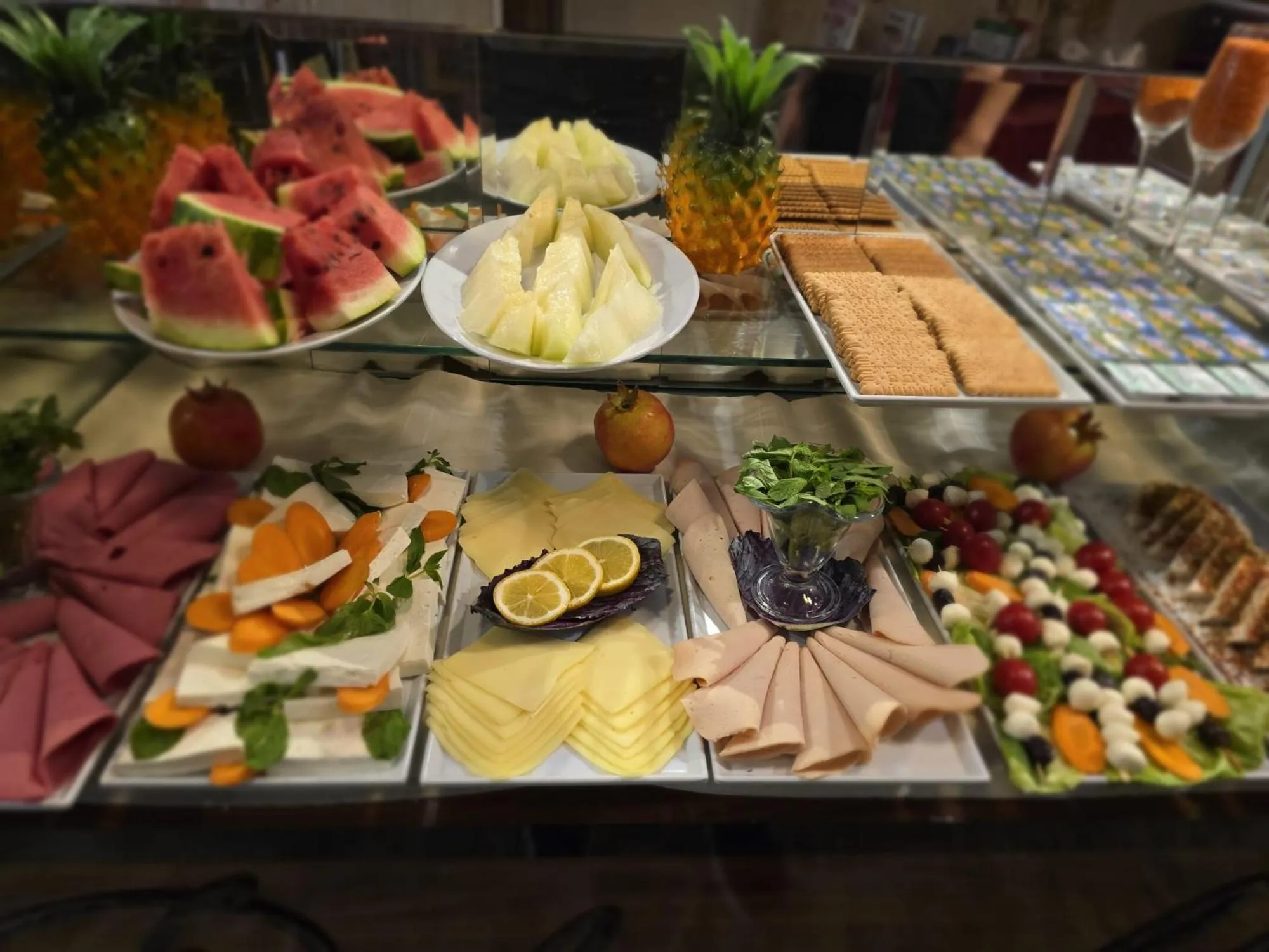 Food in Maranda Suit Hotel