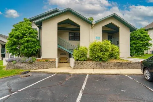 2 Bed Condo-The Greens at Thousand Hills-Coffee Bar