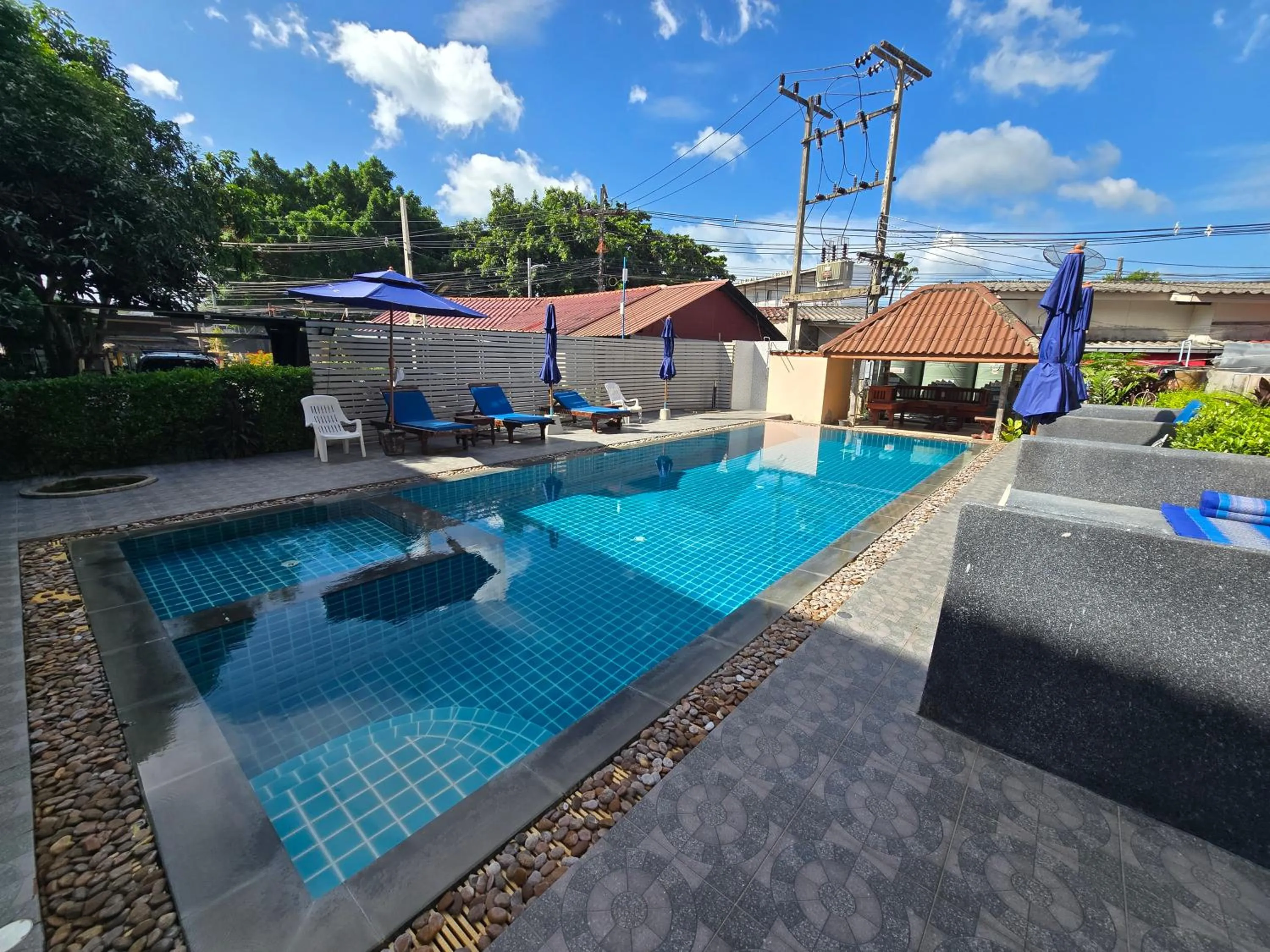 Swimming pool in H&Y Chaweng