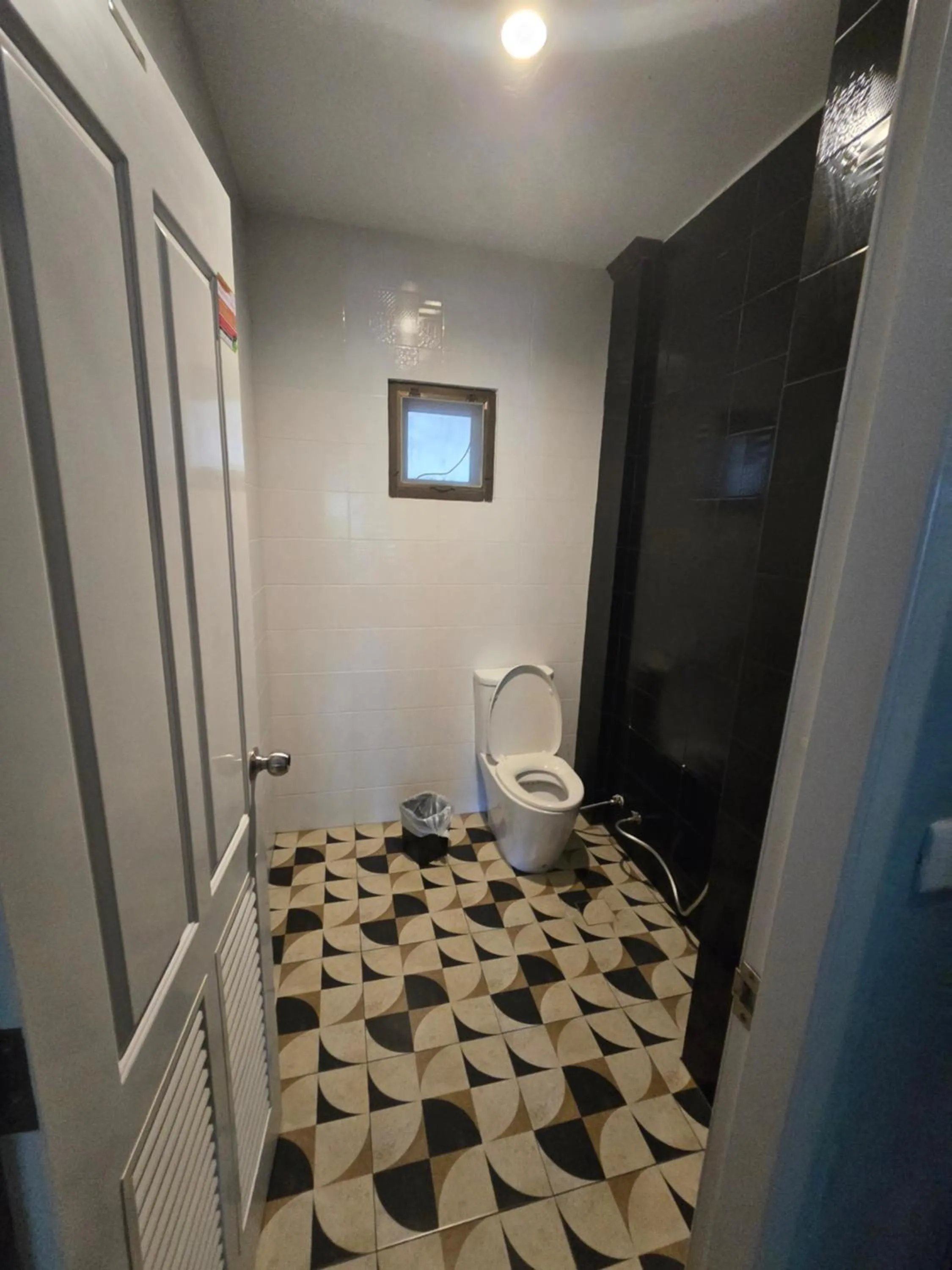 Toilet in H&Y Chaweng