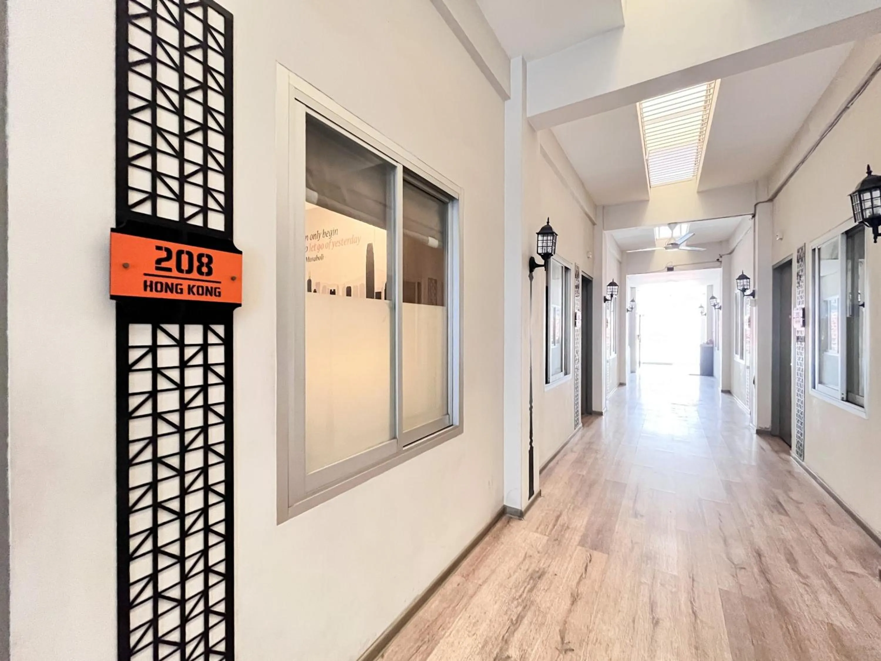 Property building in Sans Hotel Syariah Graha 100 Gubeng Surabaya