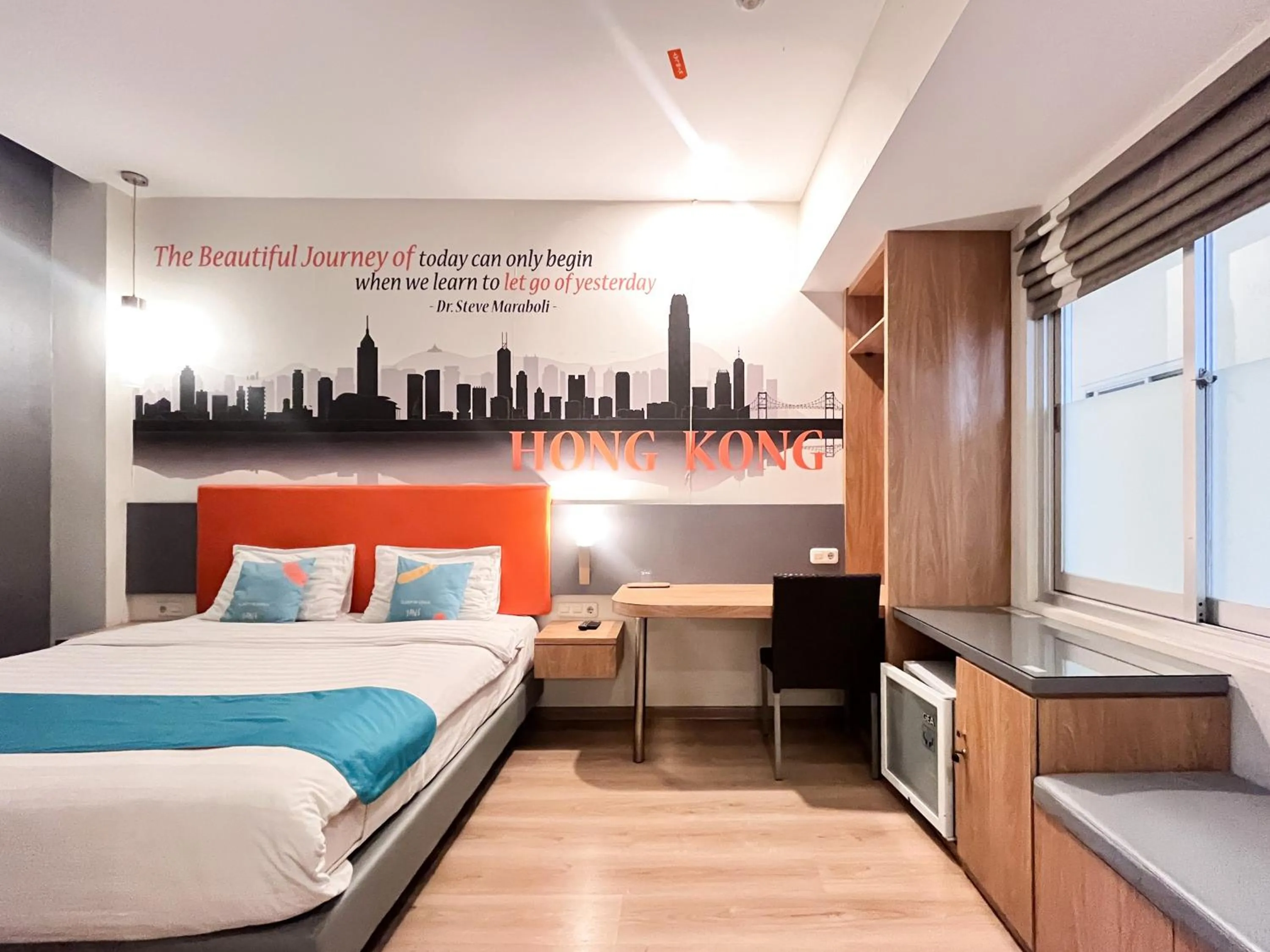 Bedroom, Bed in Sans Hotel Syariah Graha 100 Gubeng Surabaya