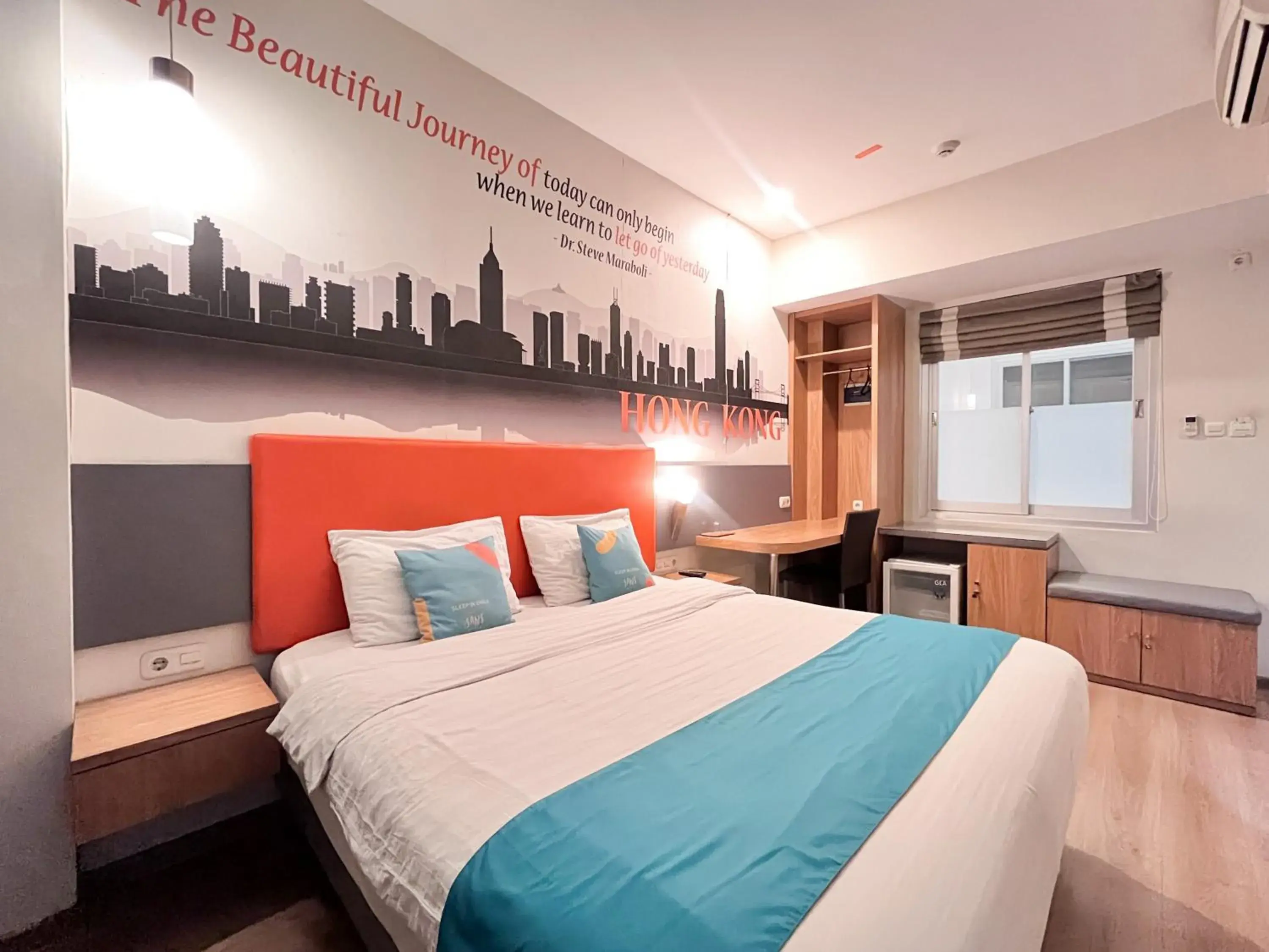 Bedroom, Bed in Sans Hotel Syariah Graha 100 Gubeng Surabaya Bedroom, Bed in Sans Hotel Syariah Graha 100 Gubeng Surabaya